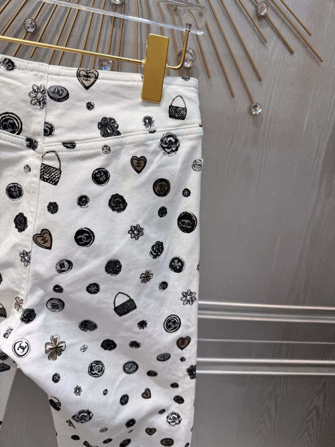 Cha 25fw White printed jeans