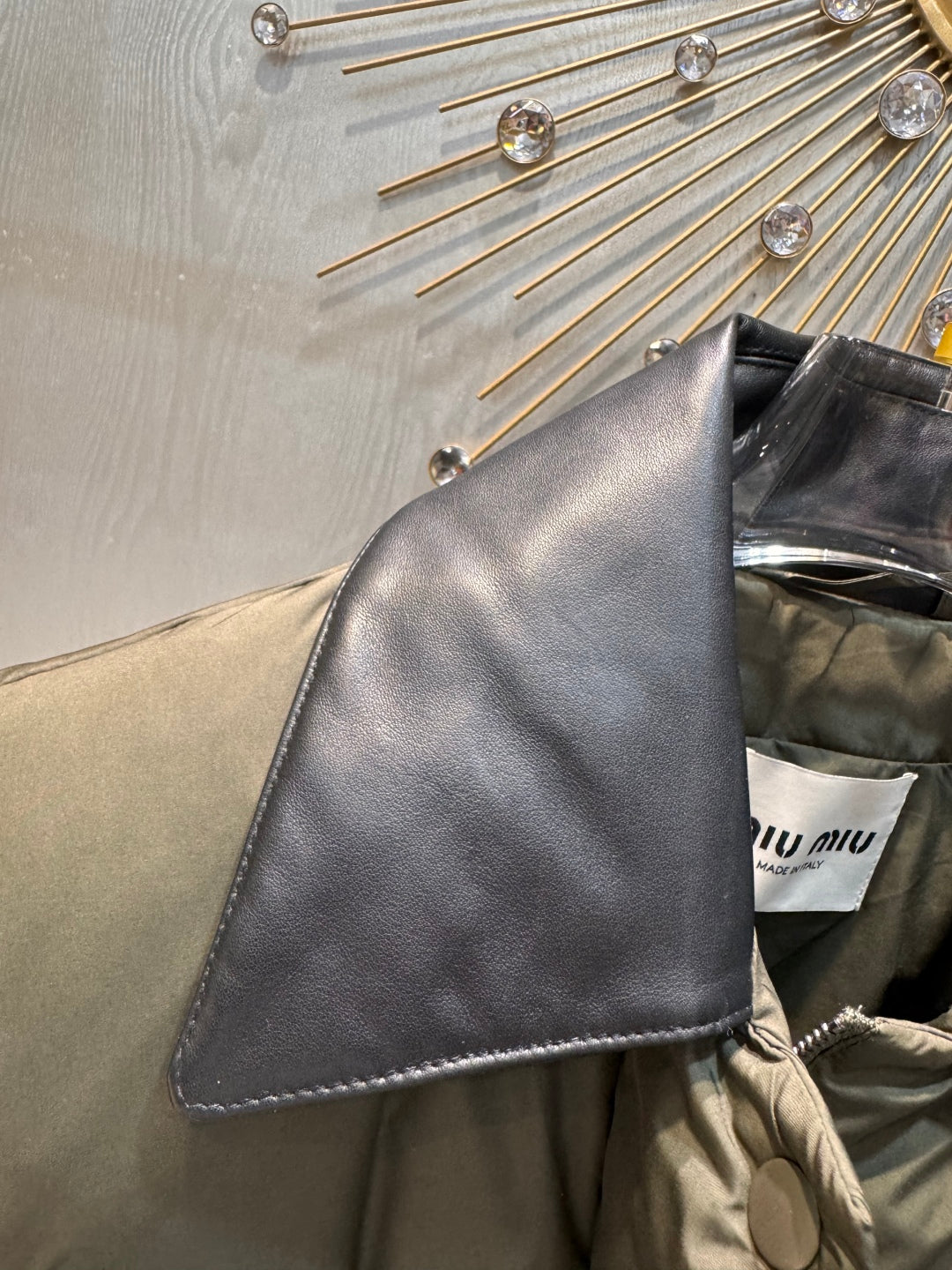 Mu 25fw Down vest olive green