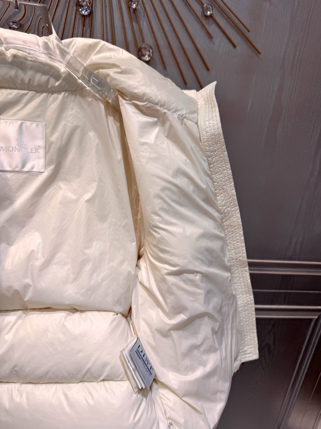 Moc 25fw White diamond grid down jacket