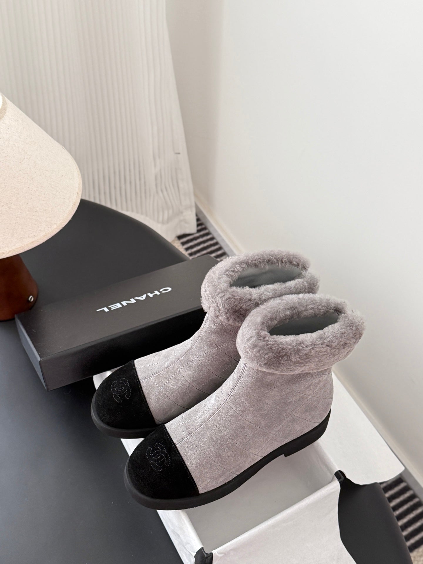 Che New suede ankle boots for autumn and winter