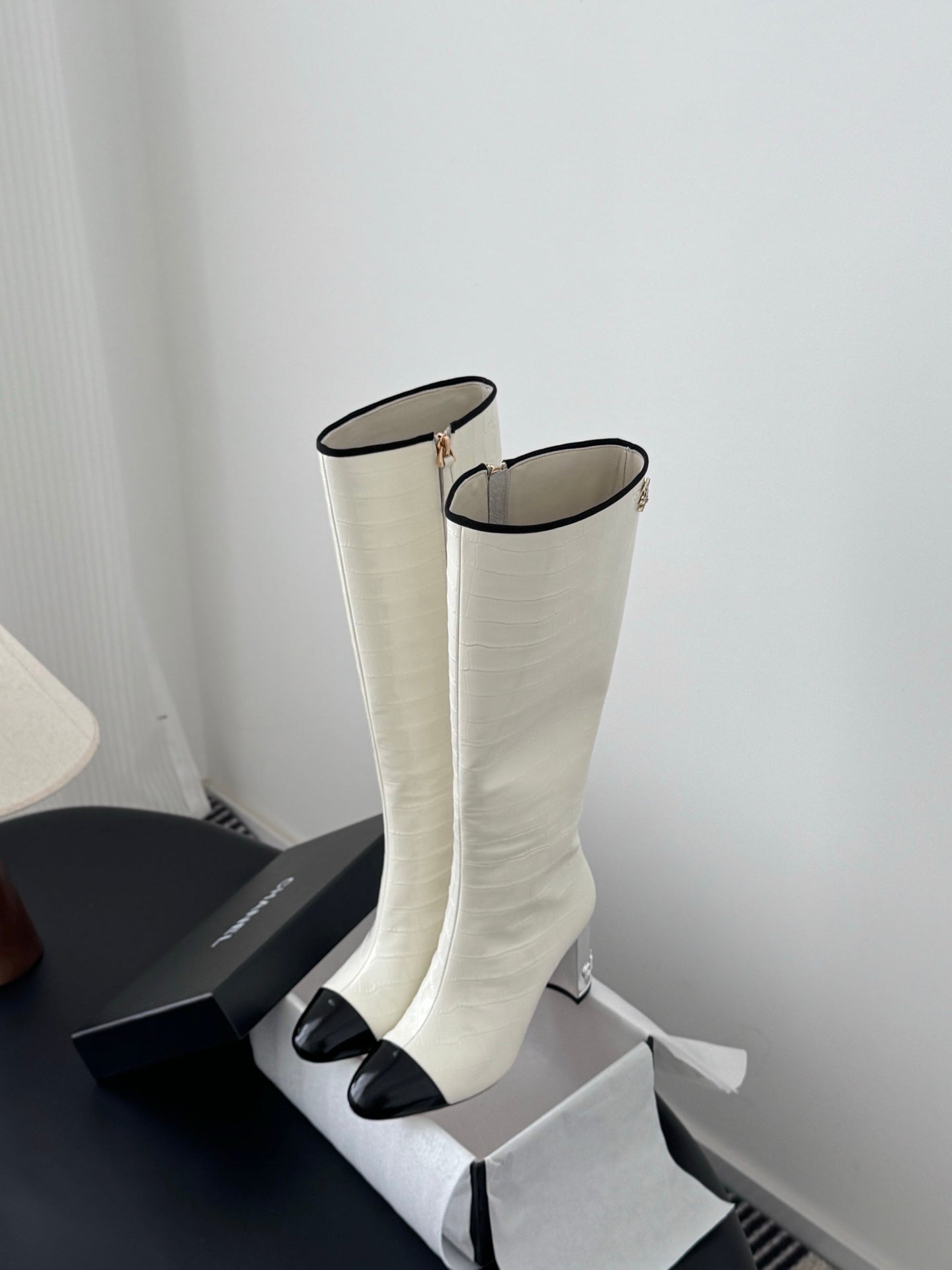 Che New autumn/winter fashionable genuine leather long boots