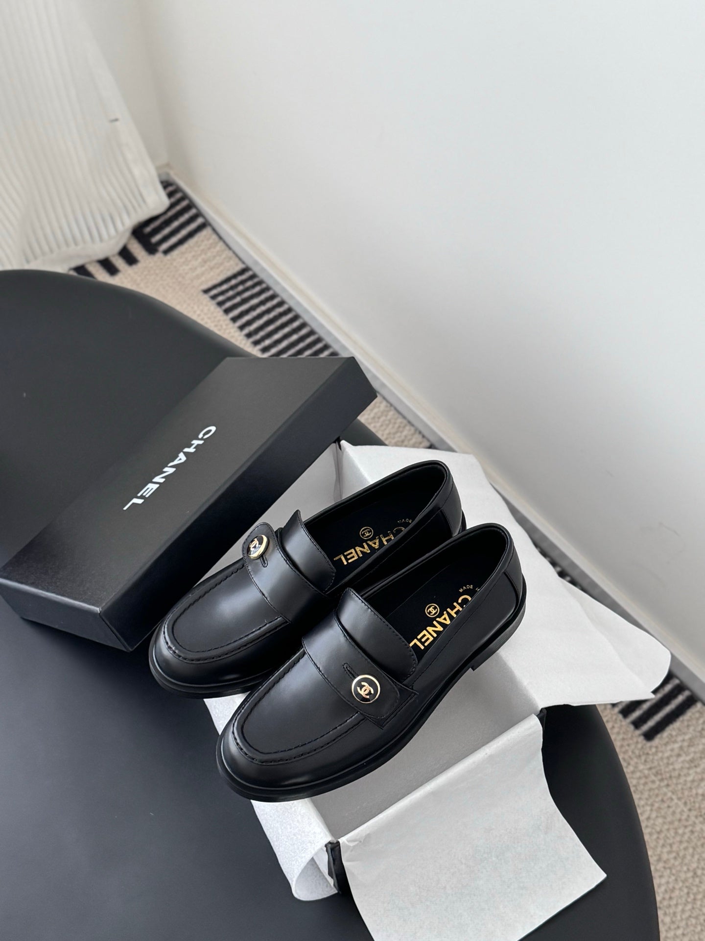 Che New stylish French retro loafers