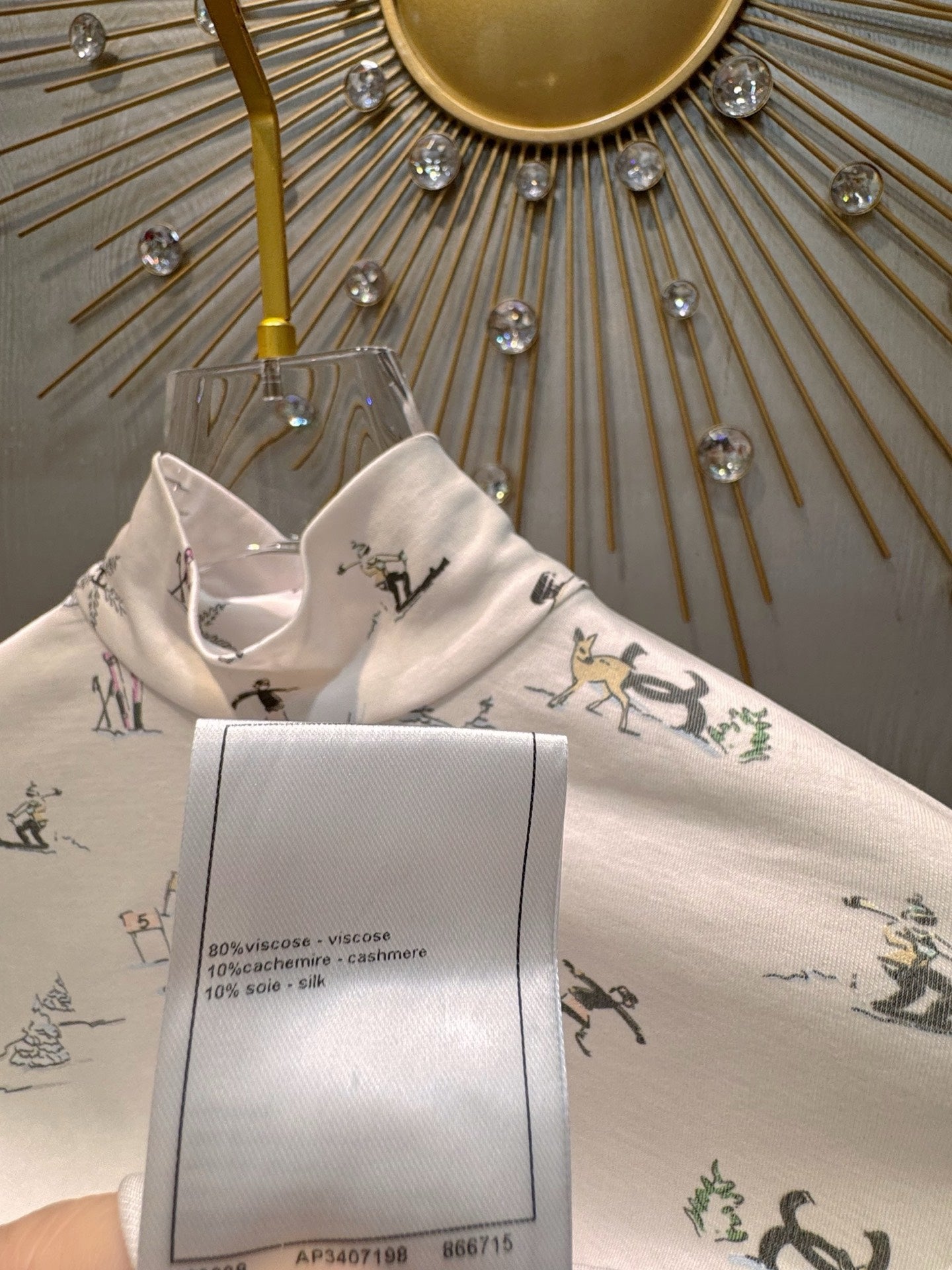 Cha**25fw ski-themed printed base layer shirt