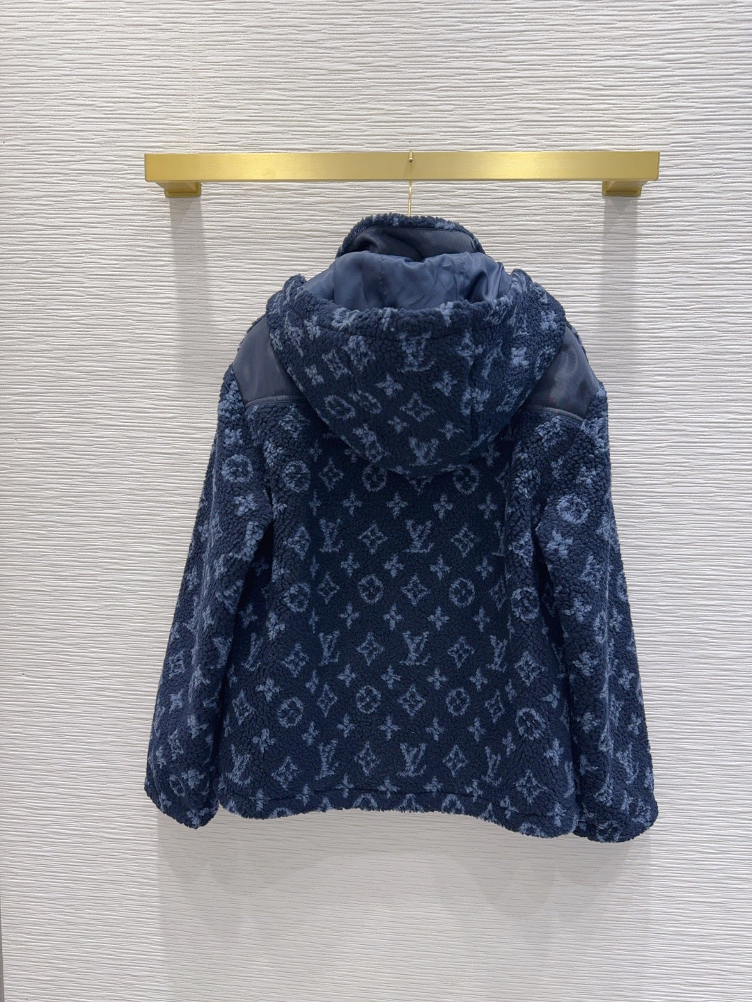 Lou 25fw hooded Teddy Sheepskin Jacket