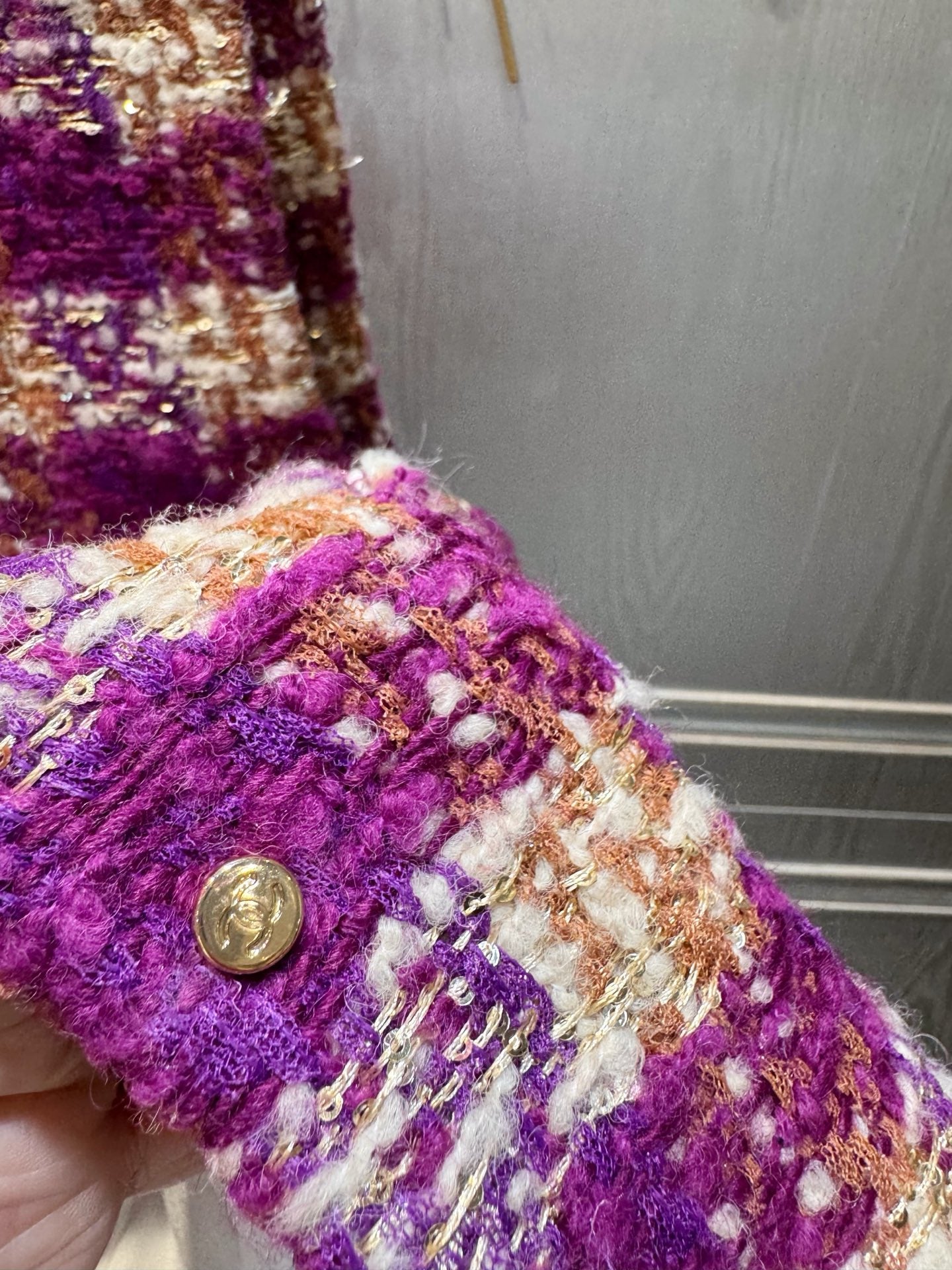 Cha**25N series checkered vest in purplish-red