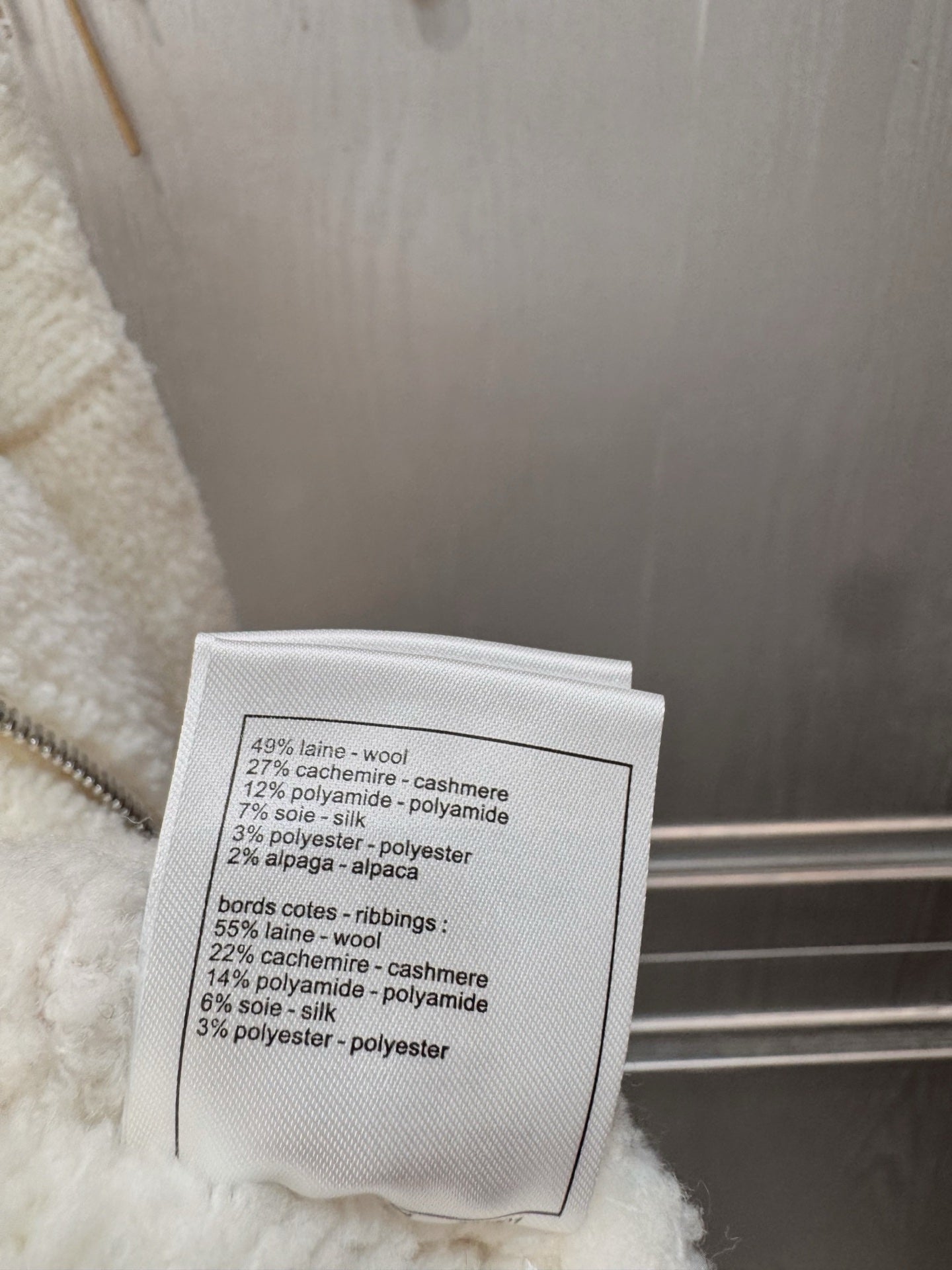 Cha**25N series hooded lambswool thick cardigan