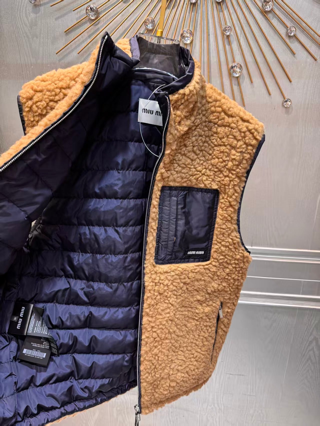 Mu** 25fw brown down vest