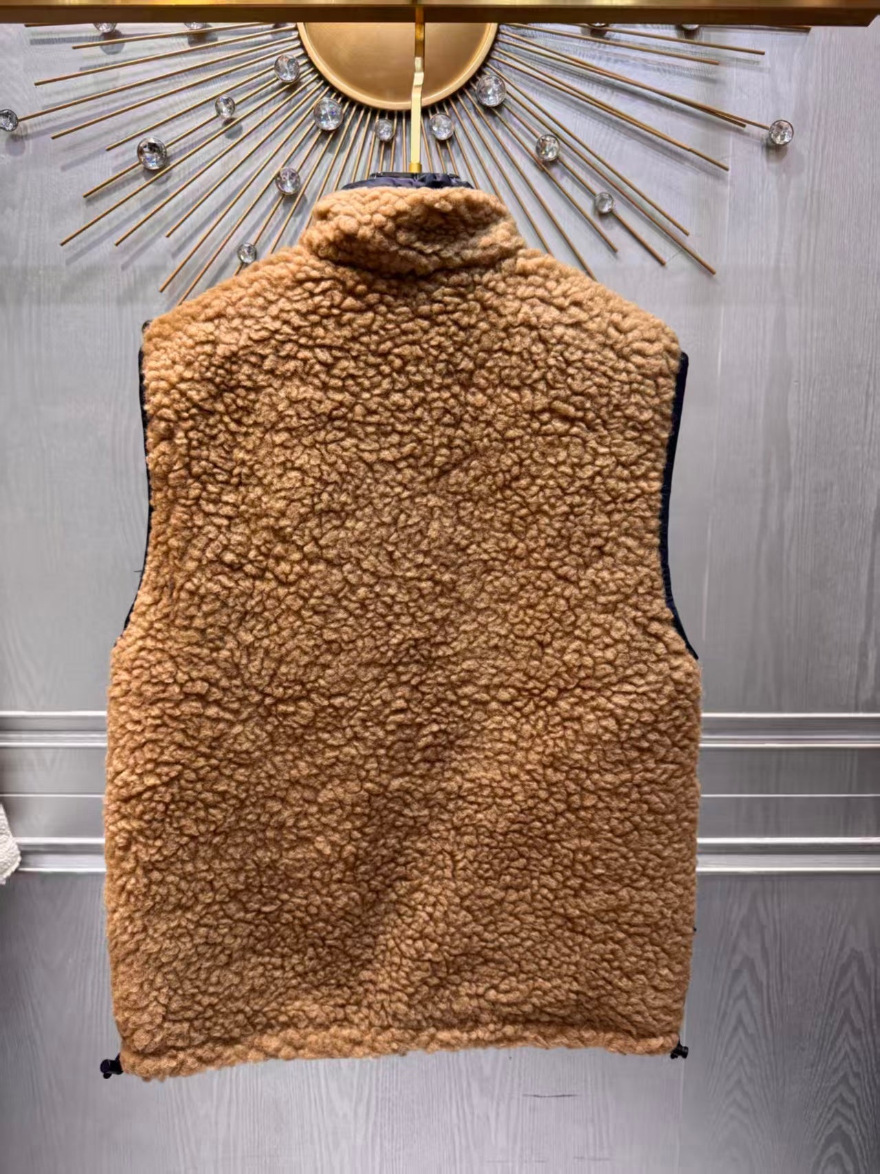 Mu** 25fw brown down vest