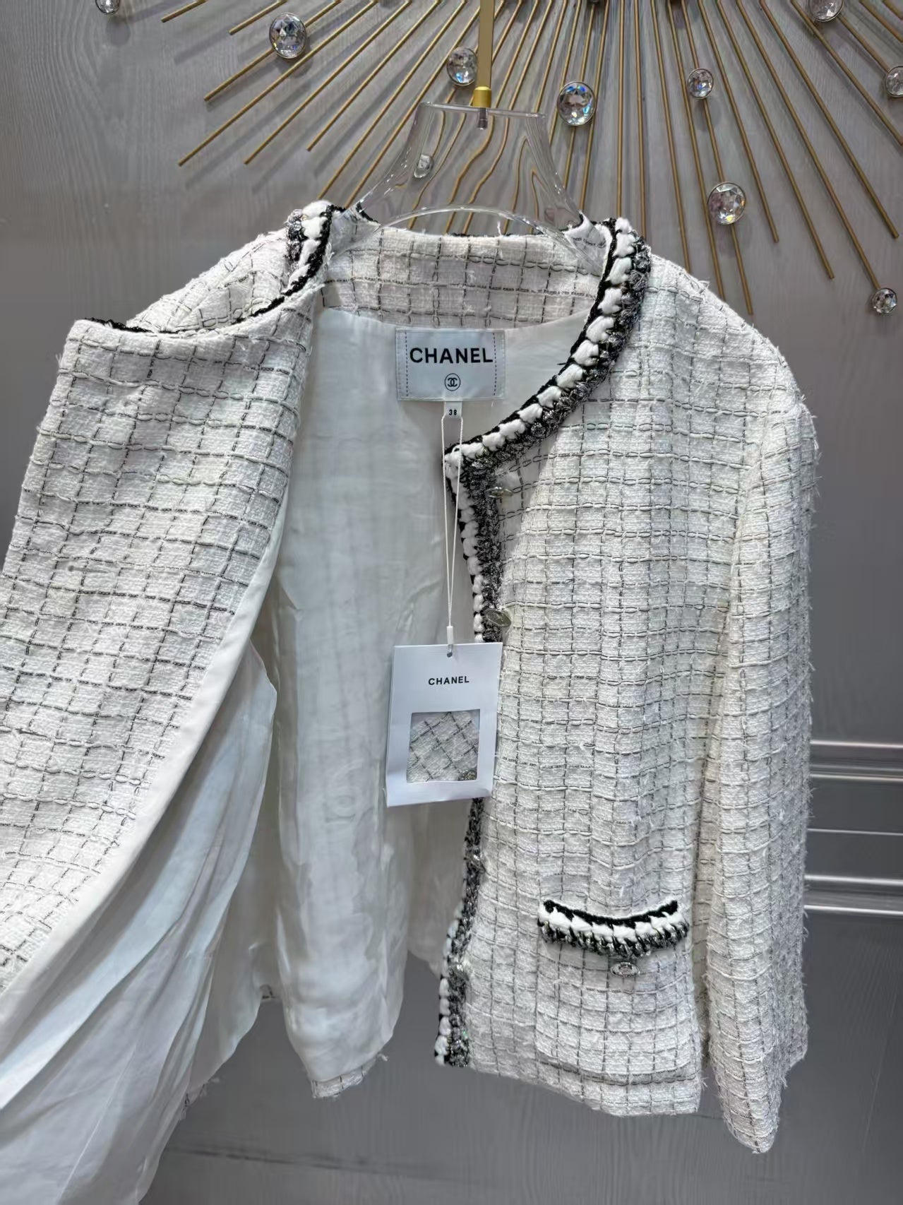 Cha**25fw small checkered cape-style coat