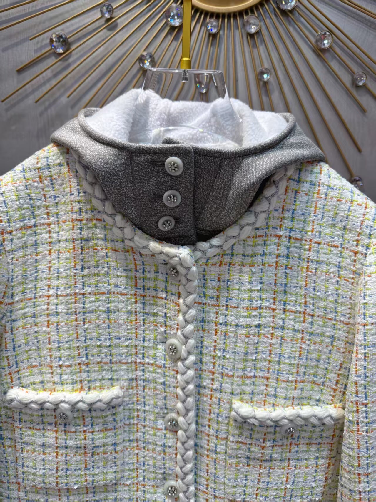 Cha**white tweed hooded coat