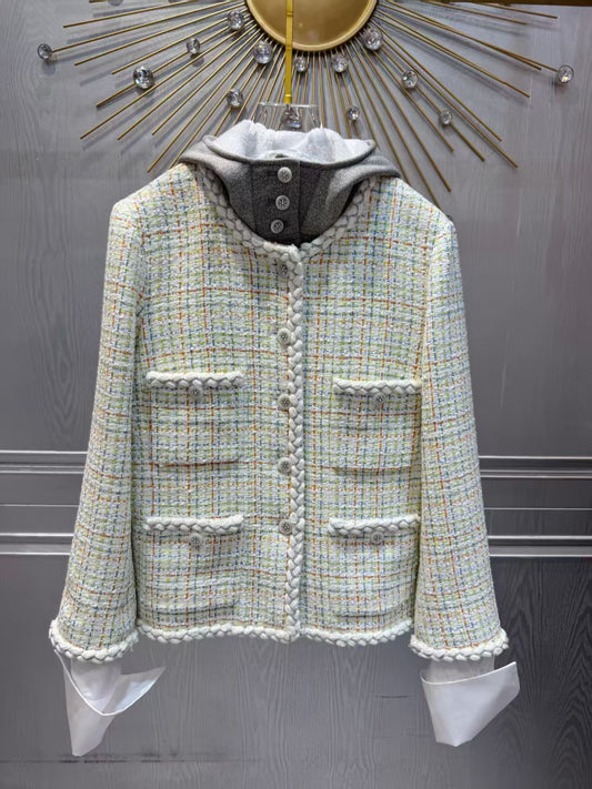Cha**white tweed hooded coat