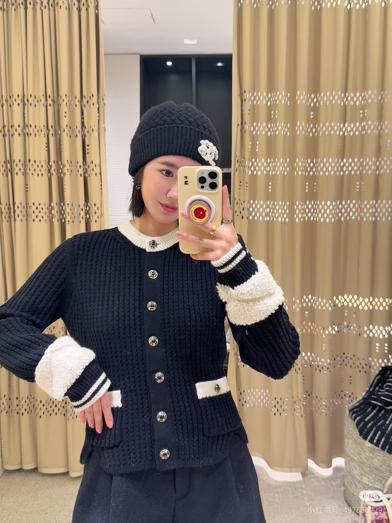 Cha**fw 25n ski-themed knit cardigan in black and white