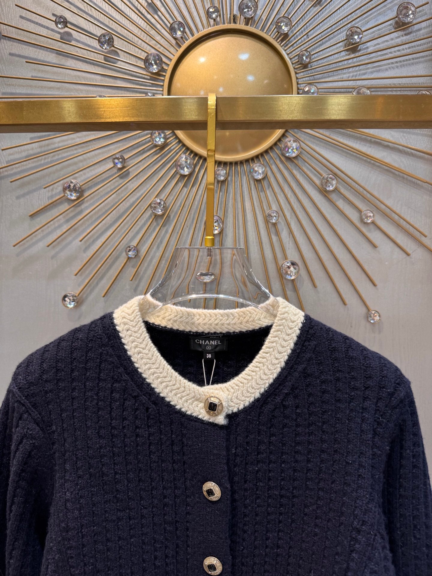 Cha**fw 25n ski-themed knit cardigan in black and white