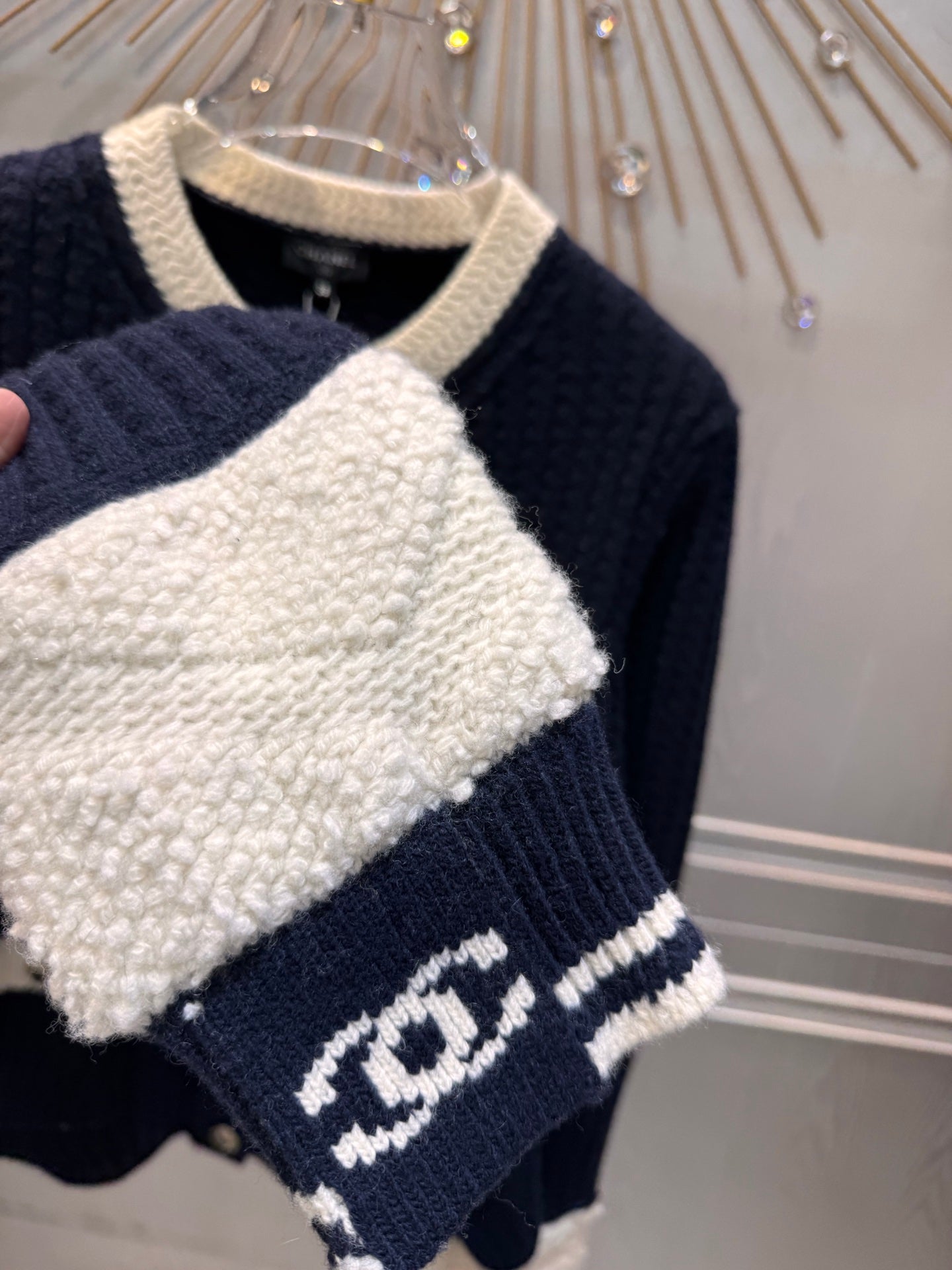 Cha**fw 25n ski-themed knit cardigan in black and white