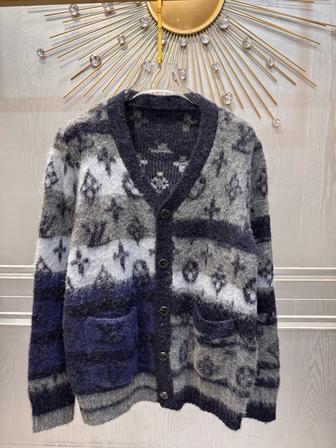 loe 25fw wool sweater Unisex