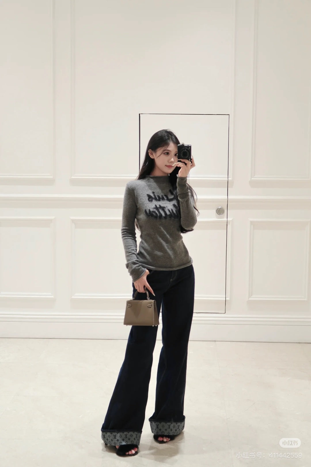 loe 25fw wool sweater
