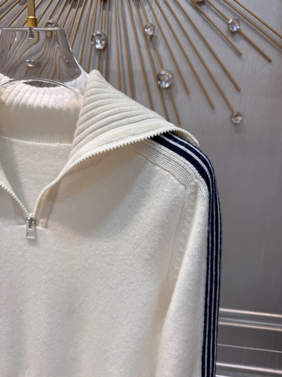 Cd 25fw White knit sweater