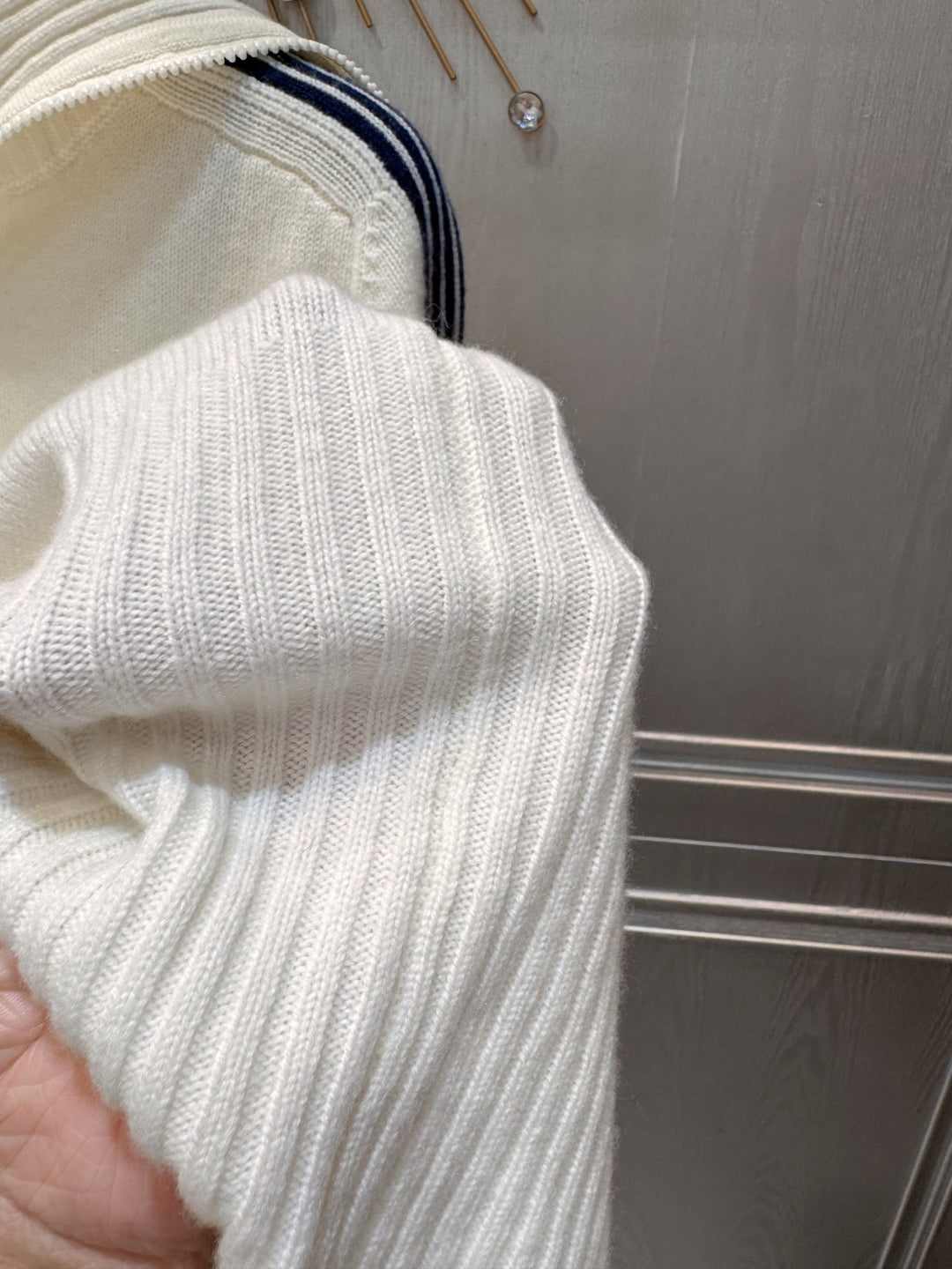 Cd 25fw White knit sweater