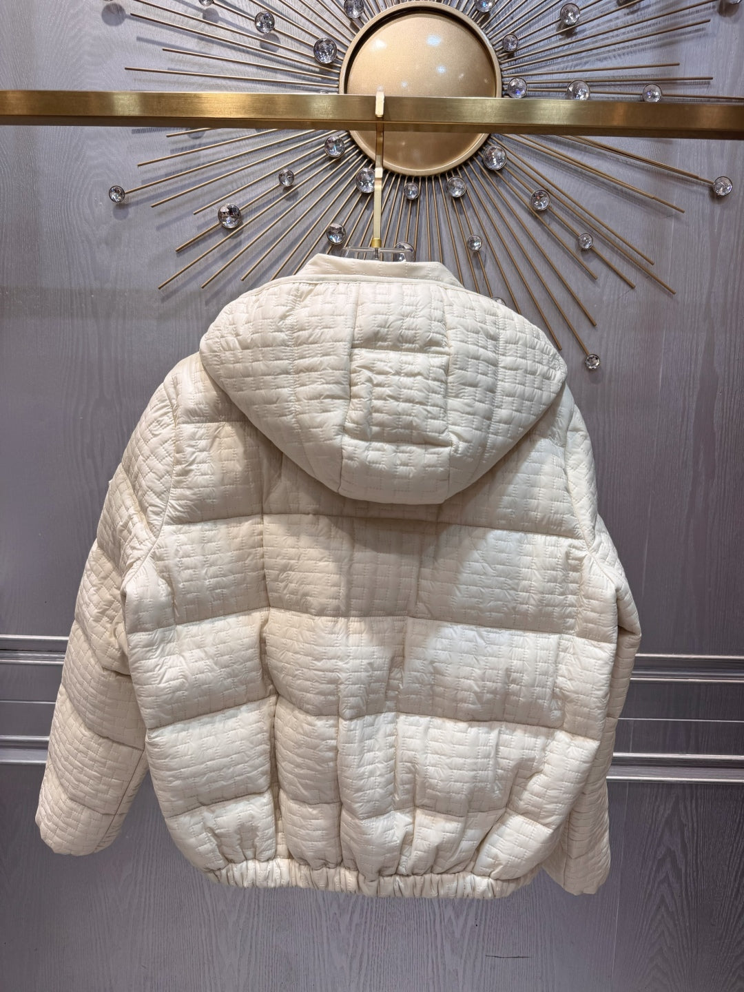 Mon 25fw Creamy white down jacket