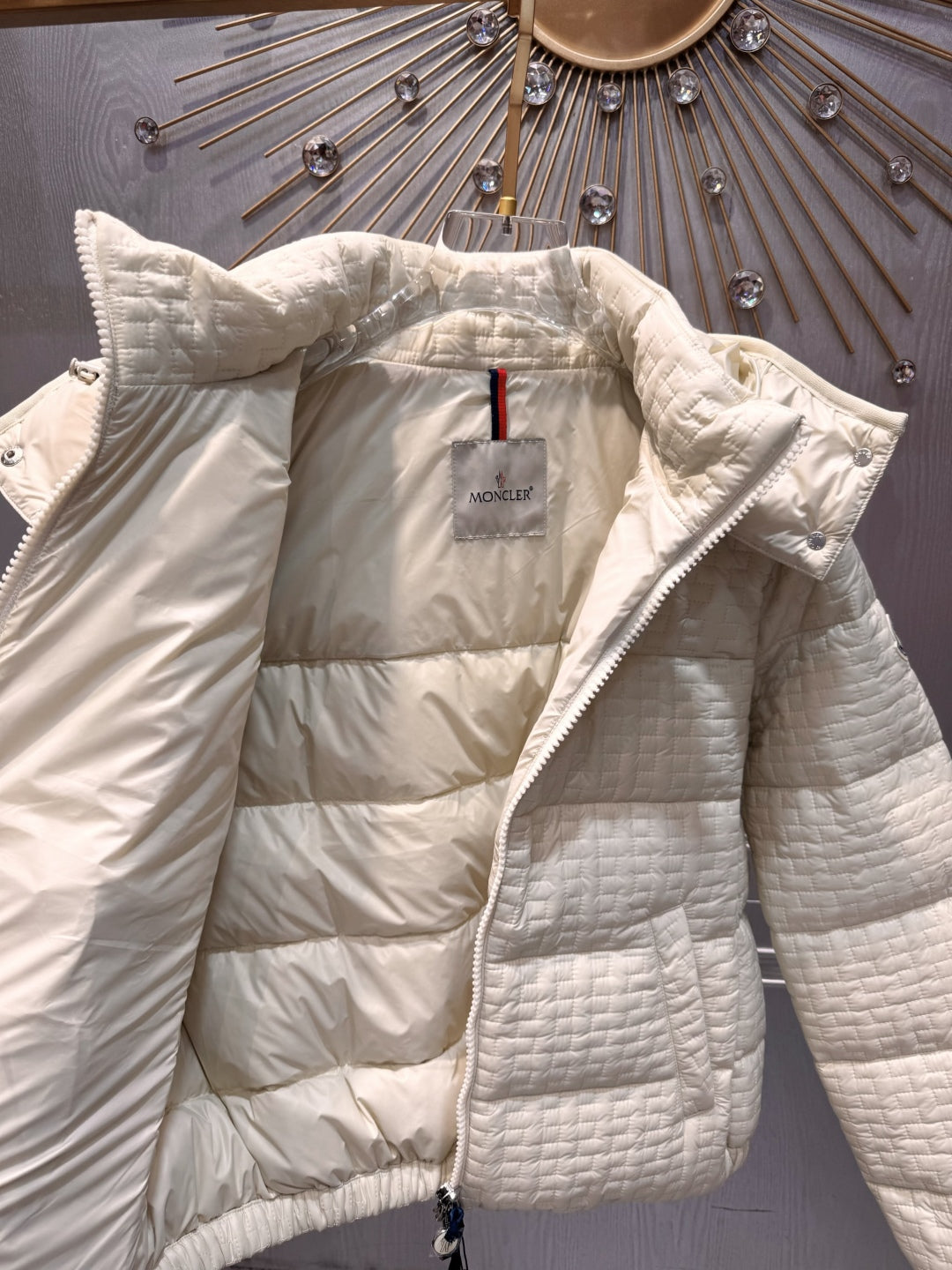Mon 25fw Creamy white down jacket