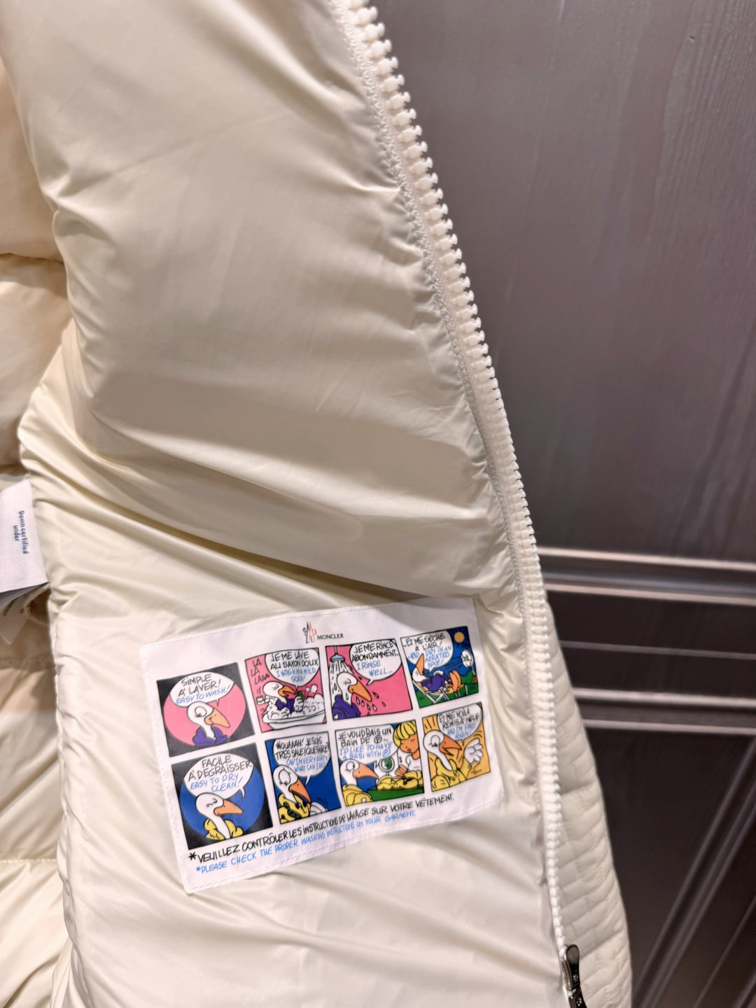 Mon 25fw Creamy white down jacket