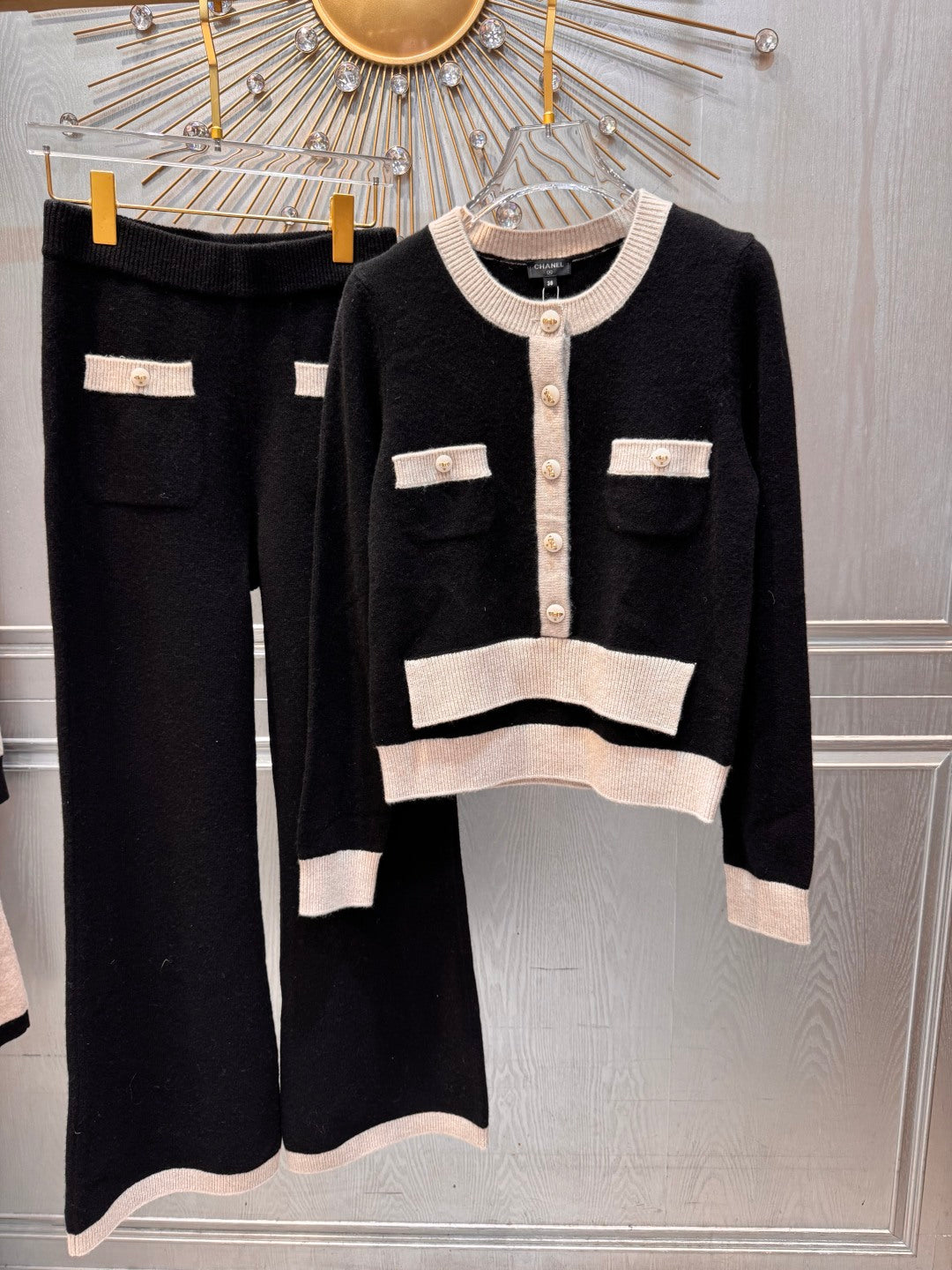 Cha 25fw Off-white cashmere knit set