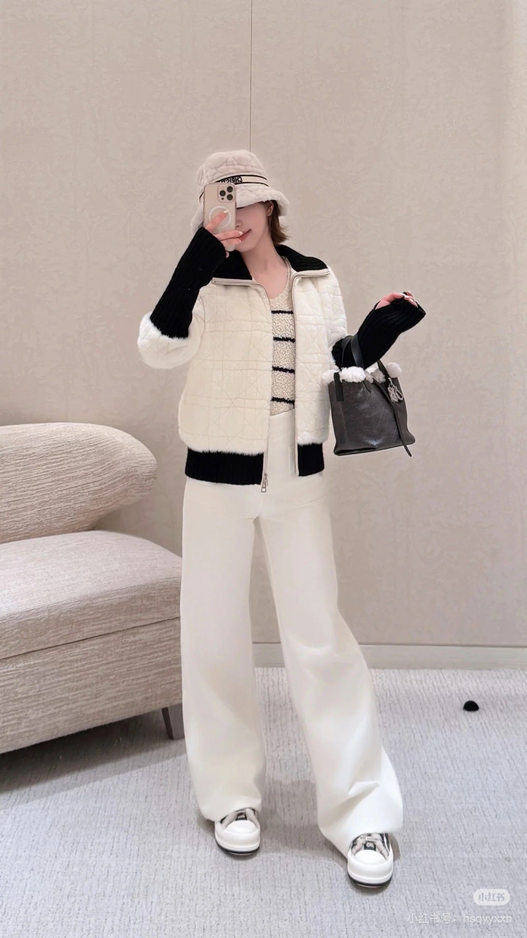 Cd 25fw Black and white fur coat