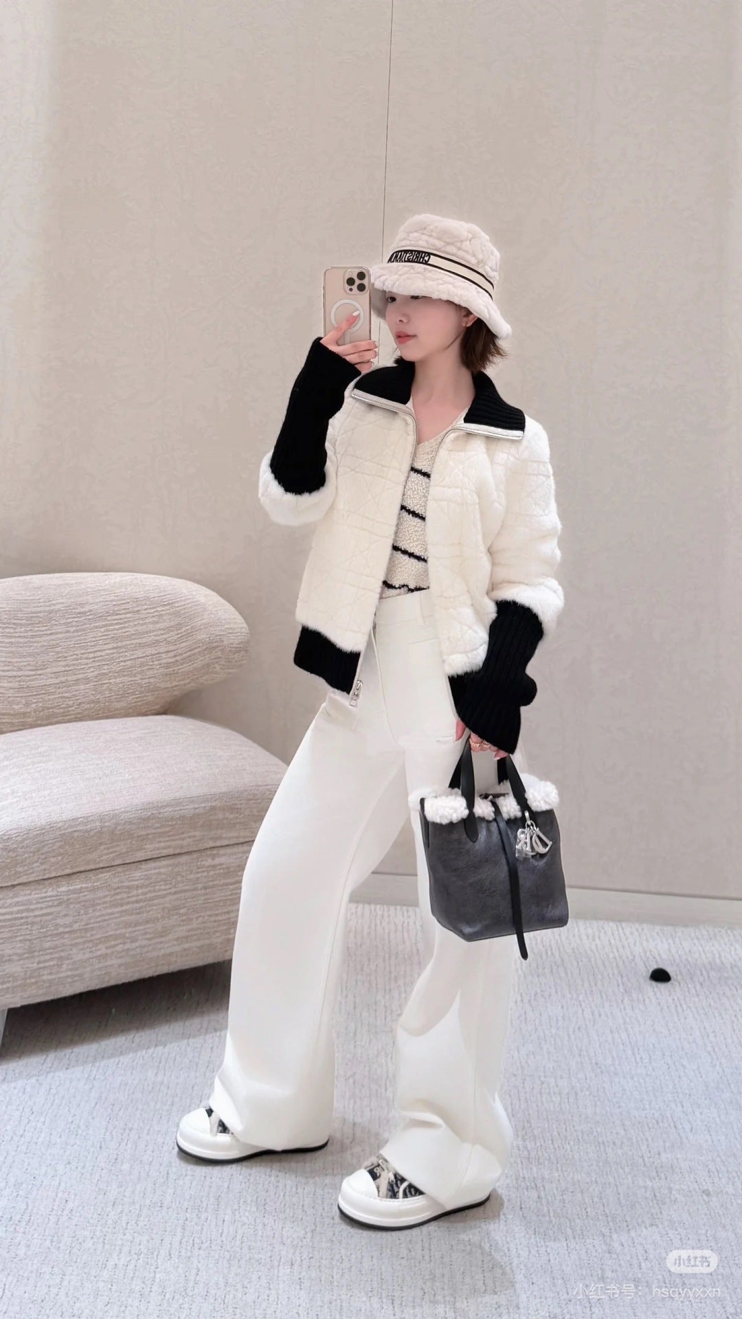 Cd 25fw Black and white fur coat