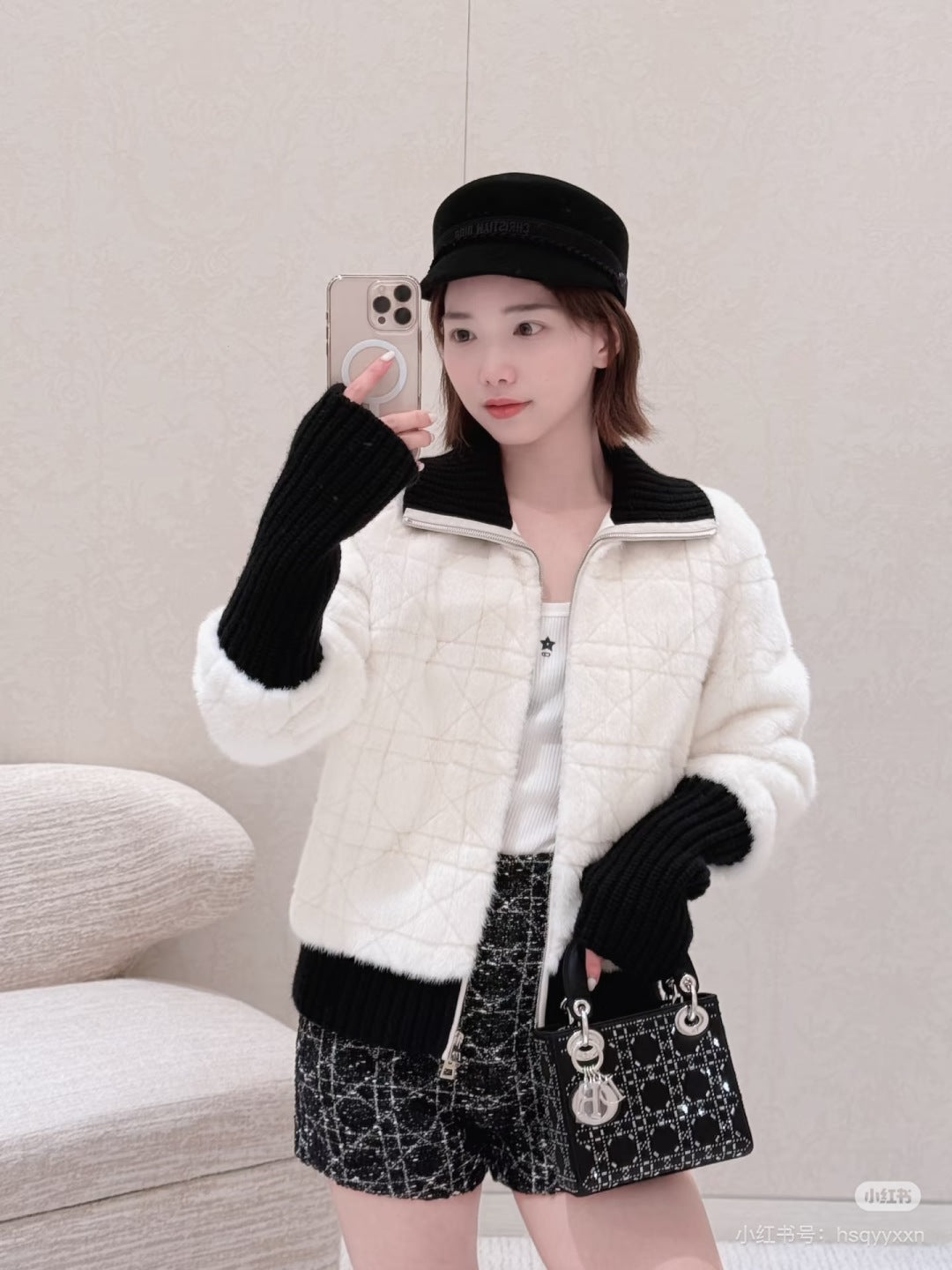 Cd 25fw Black and white fur coat
