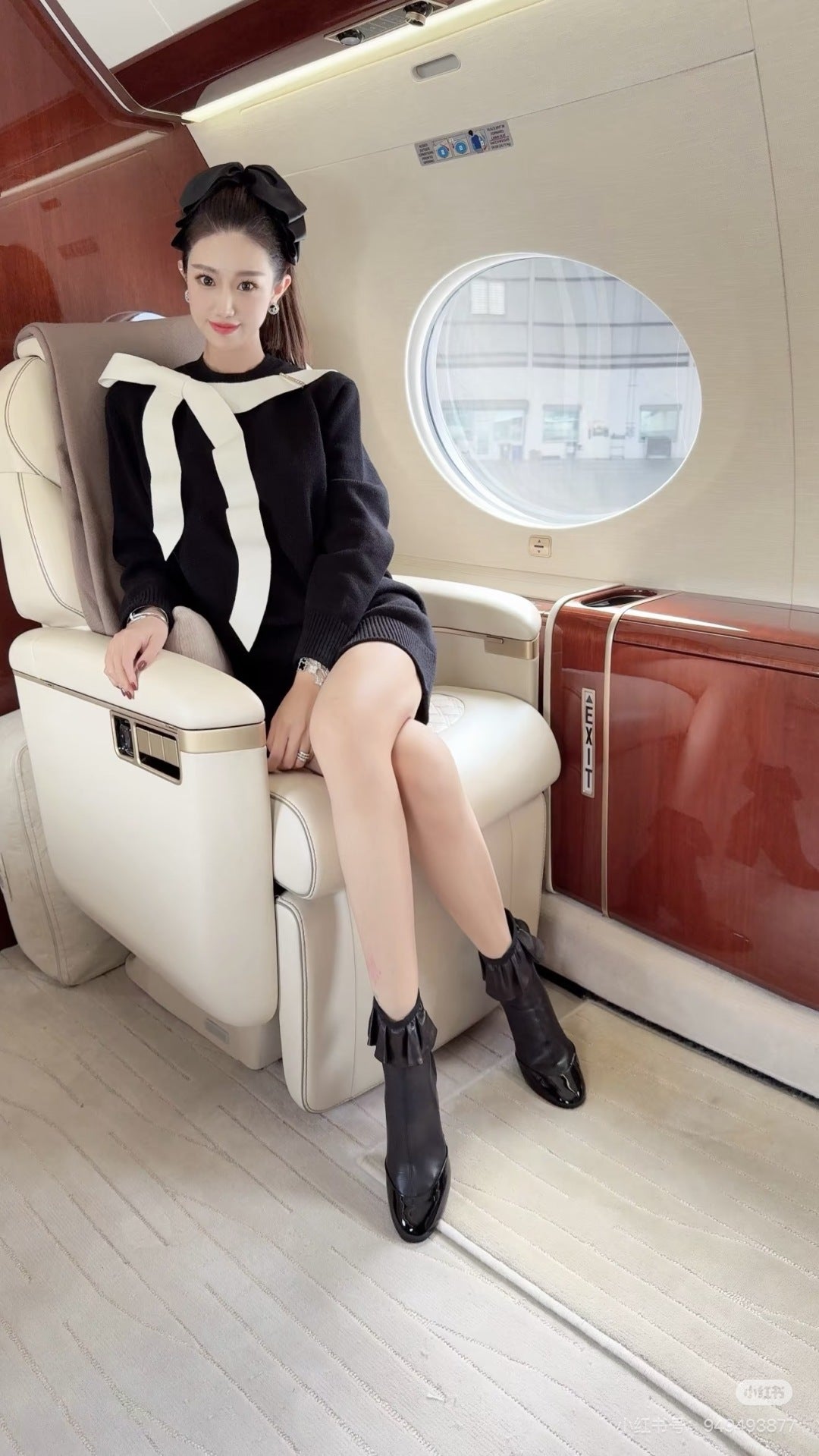 Cha 25fw black knit sweater