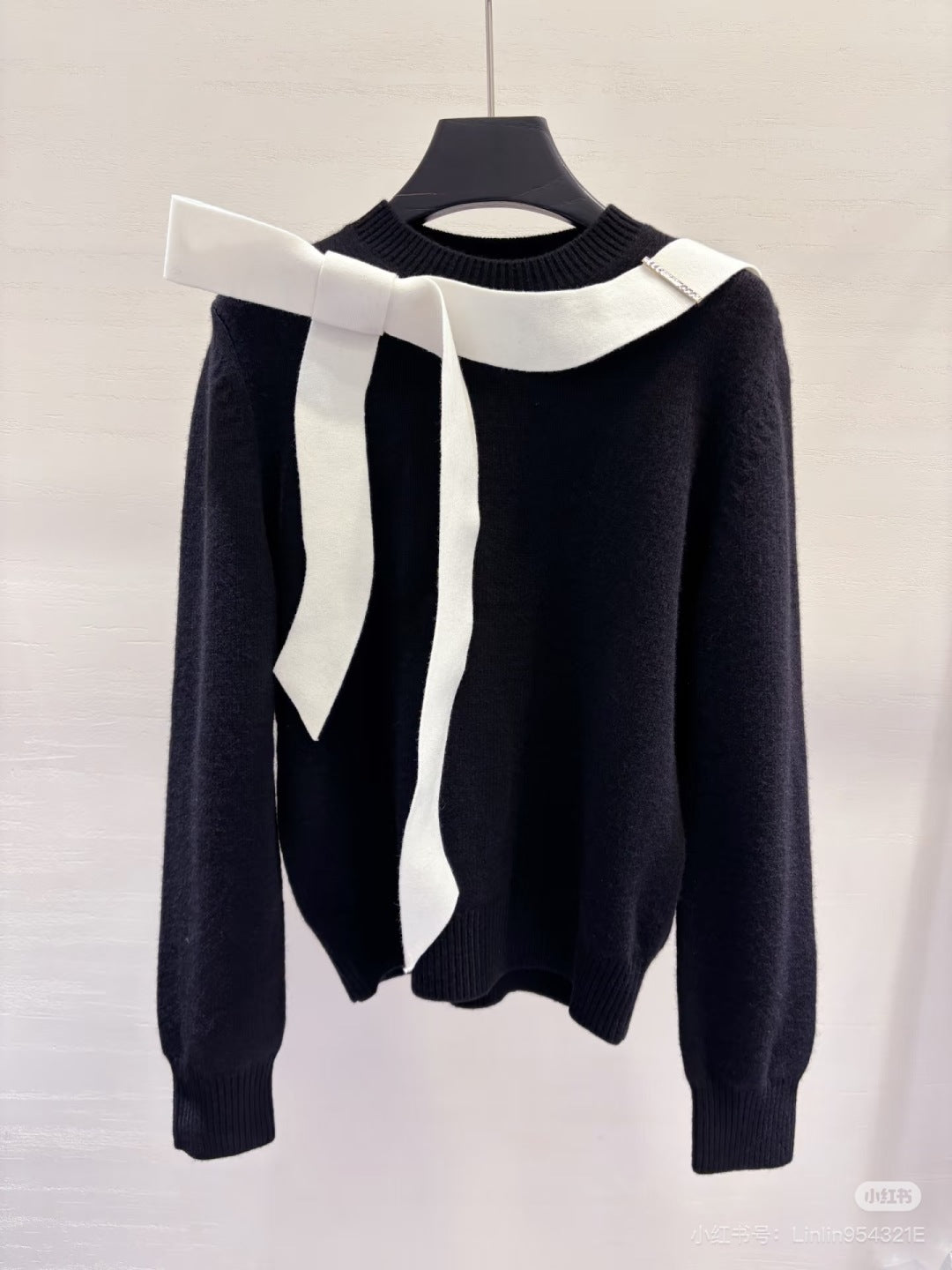 Cha 25fw black knit sweater