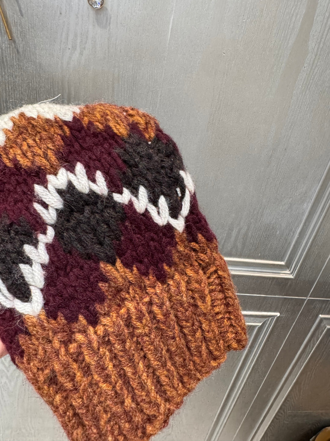 Cel 25fw Burgundy knit sweater