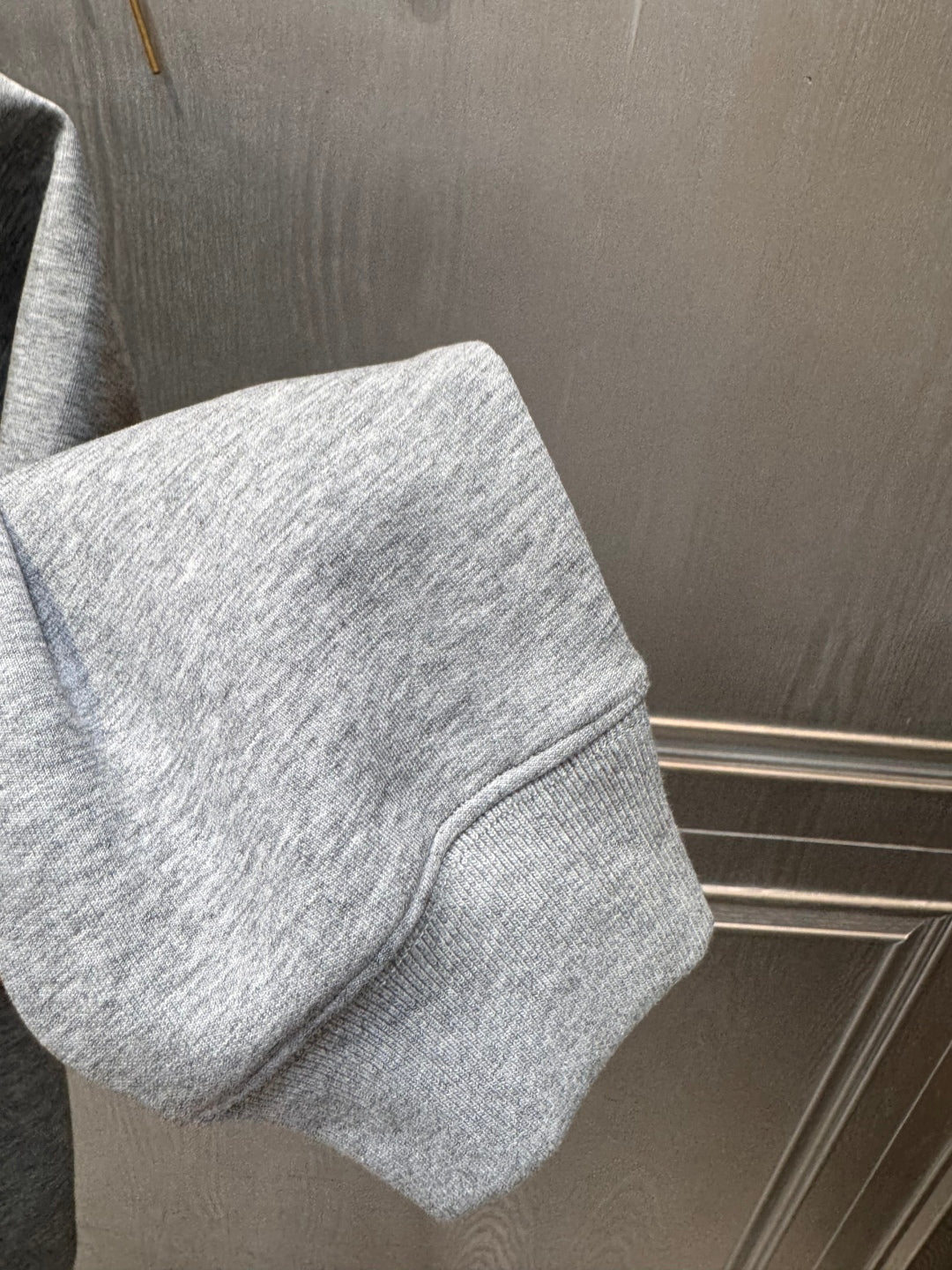 Loe 25fw Light gray hooded sweatshirt