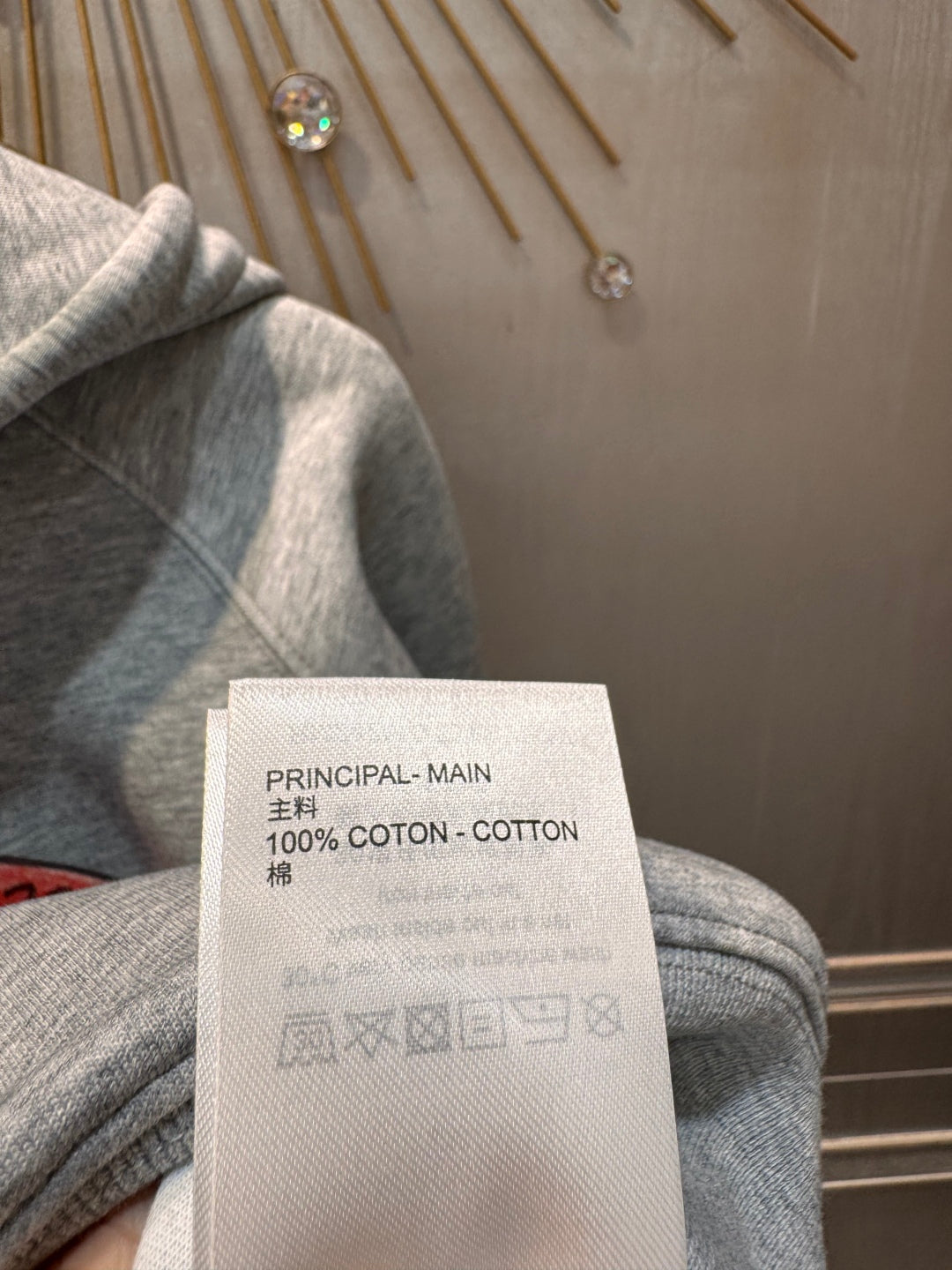 Loe 25fw Light gray hooded sweatshirt