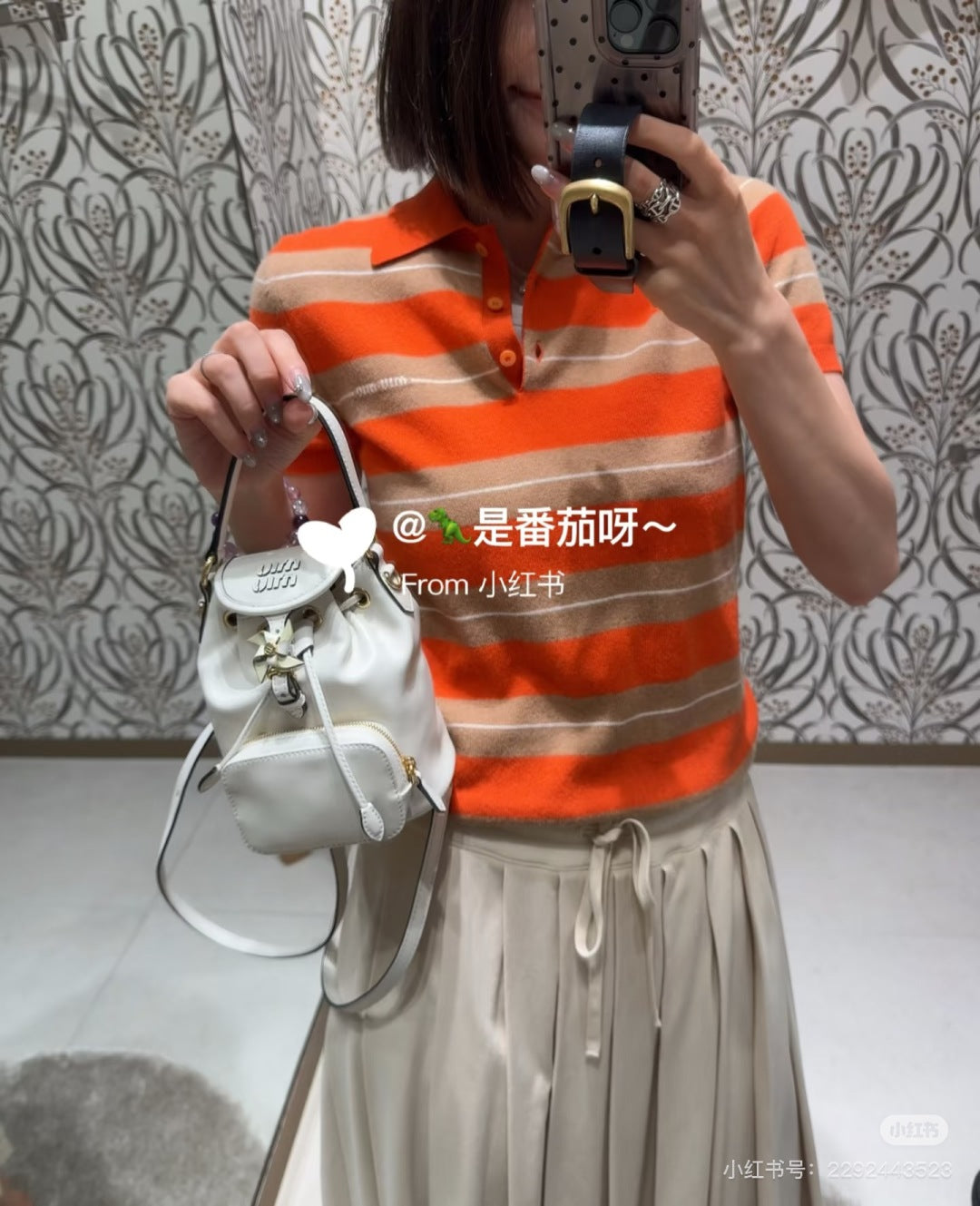 Mu 25fw Orange and brown knitted cashmere sweater