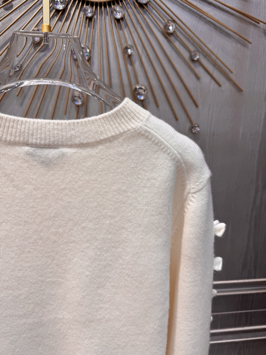 Cha 25fw White cashmere sweater