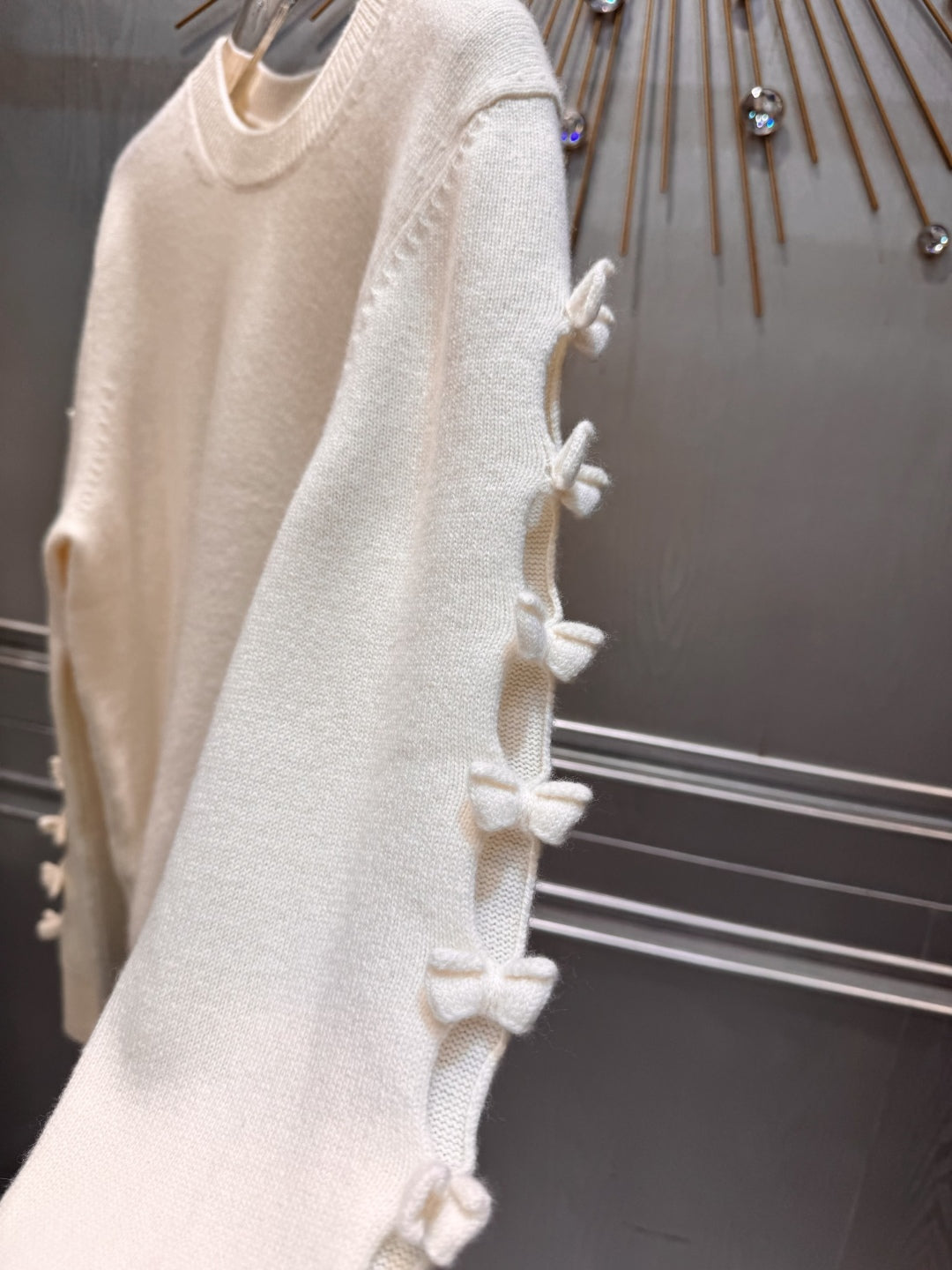 Cha 25fw White cashmere sweater