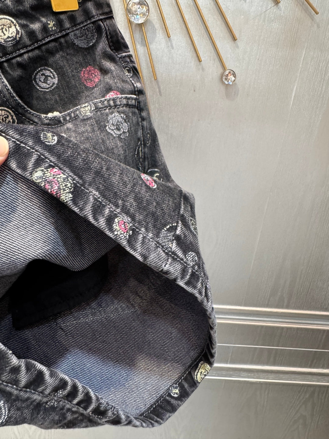 Cha 25fw Denim printed shorts