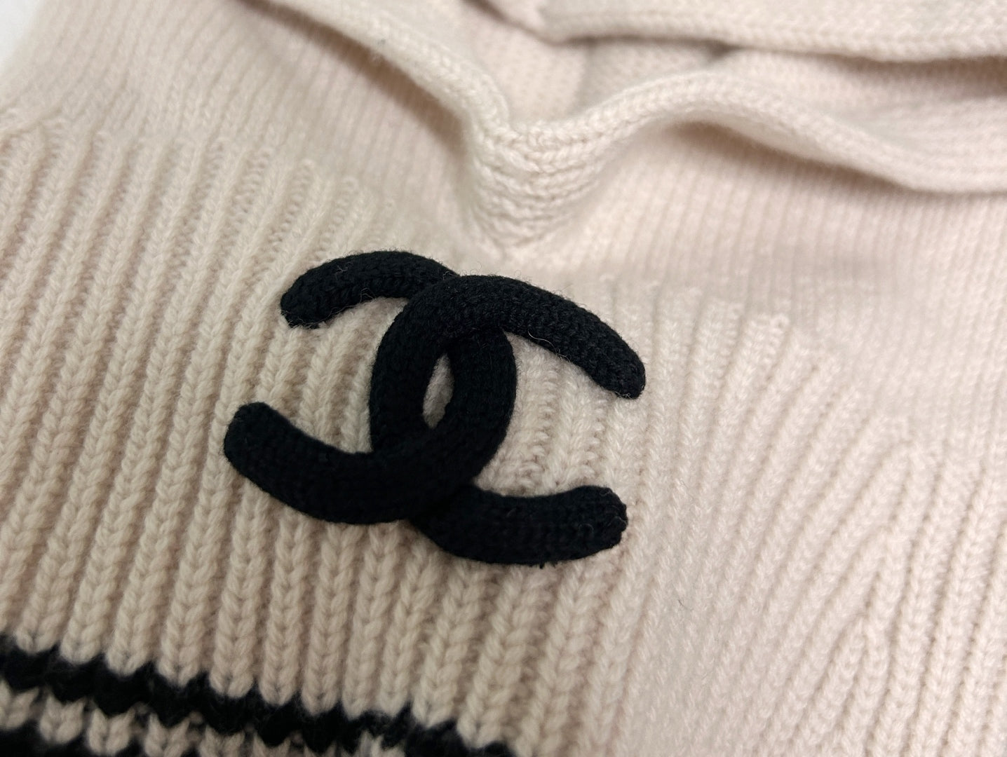 Cha 25fw Knitted cashmere hat