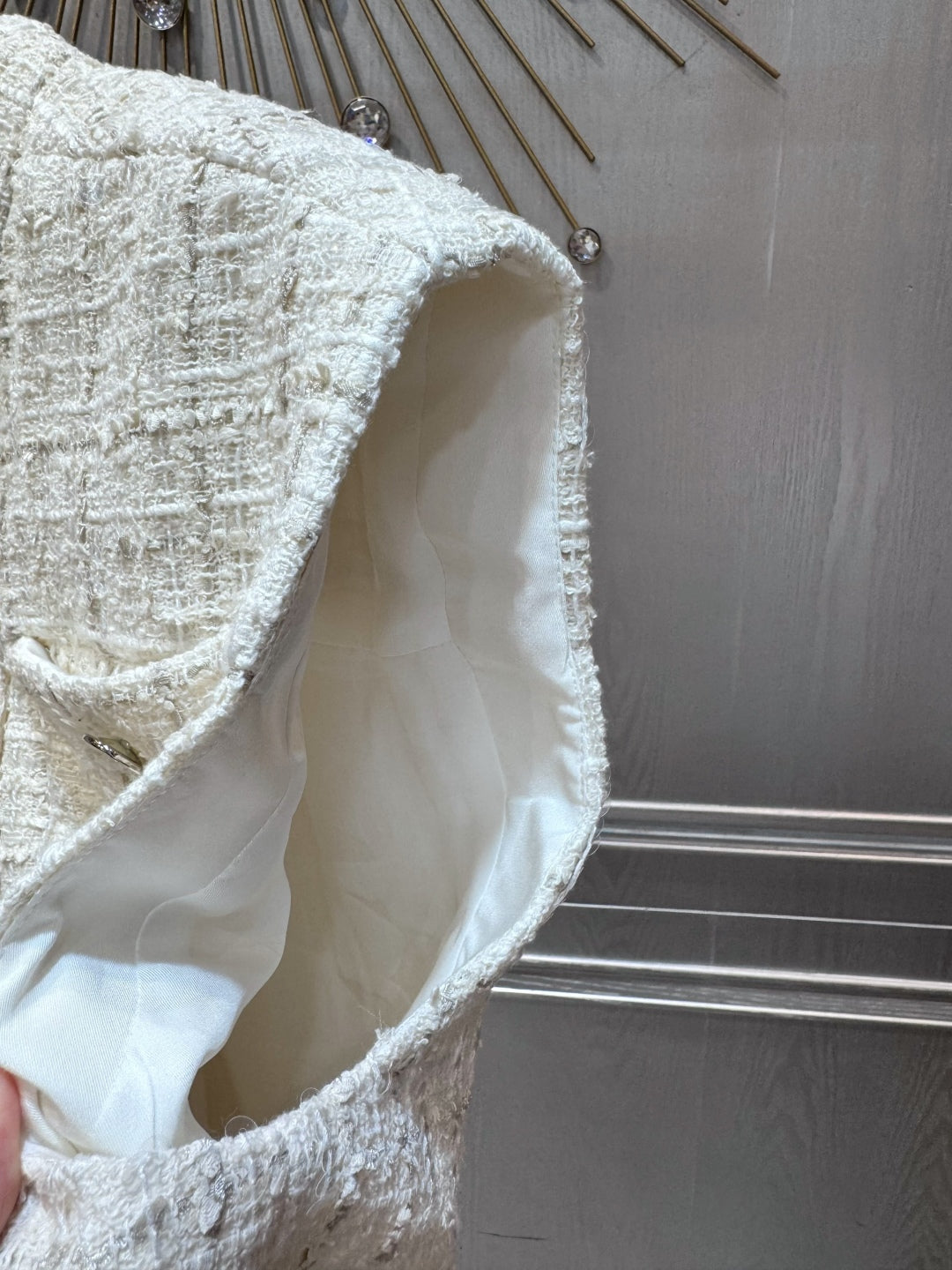 Cha 25fw Sleeveless sequined vest