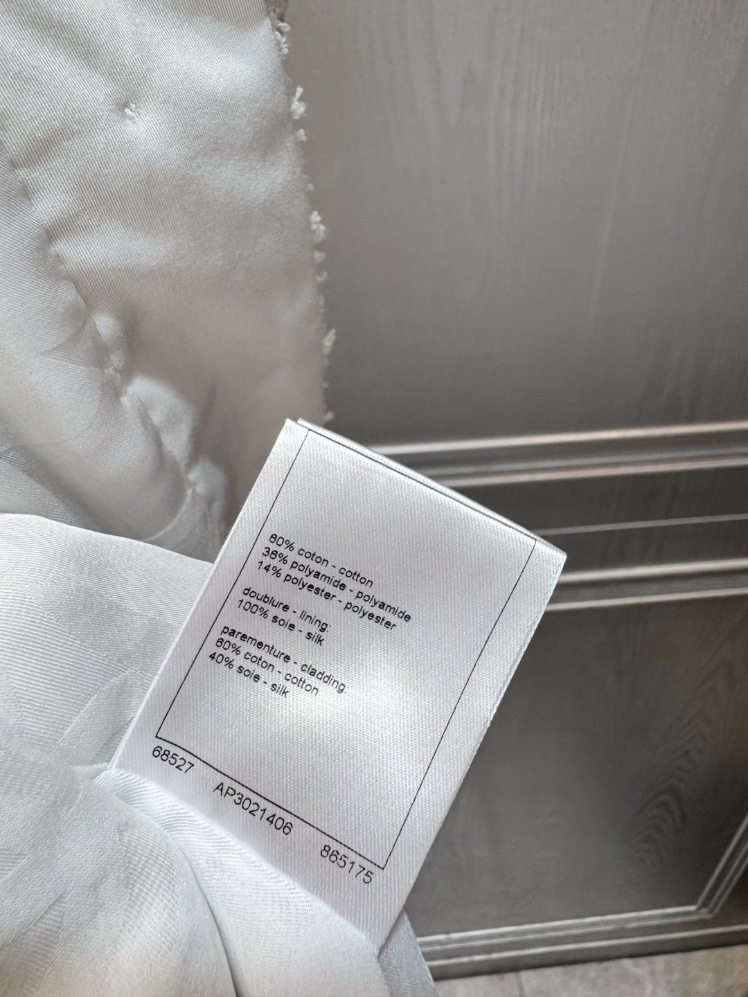 Cha 25fw Sleeveless sequined vest