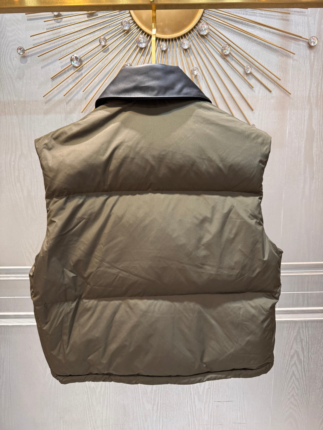 Mu 25fw Down vest olive green