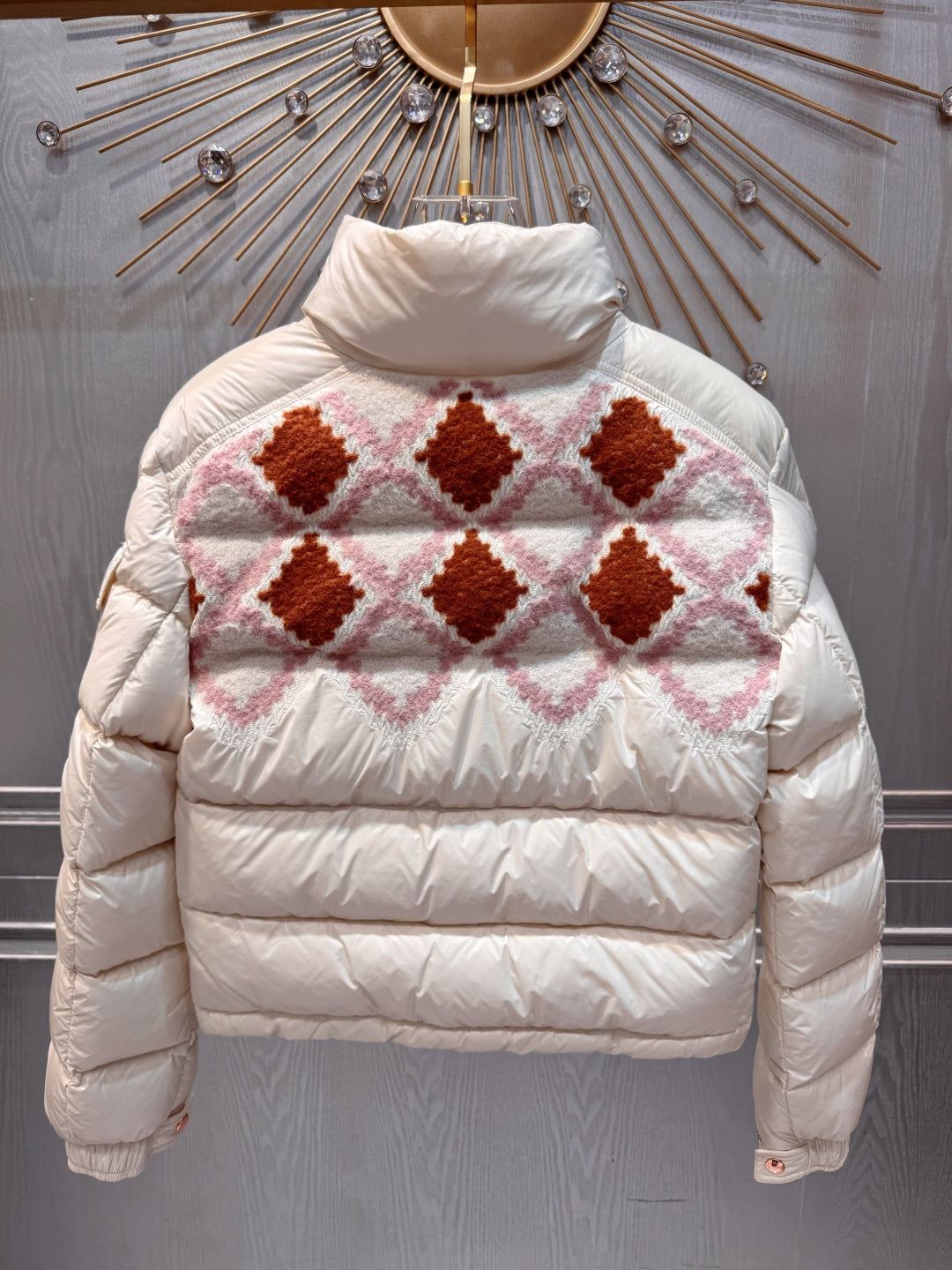 Moc 25fw White diamond grid down jacket