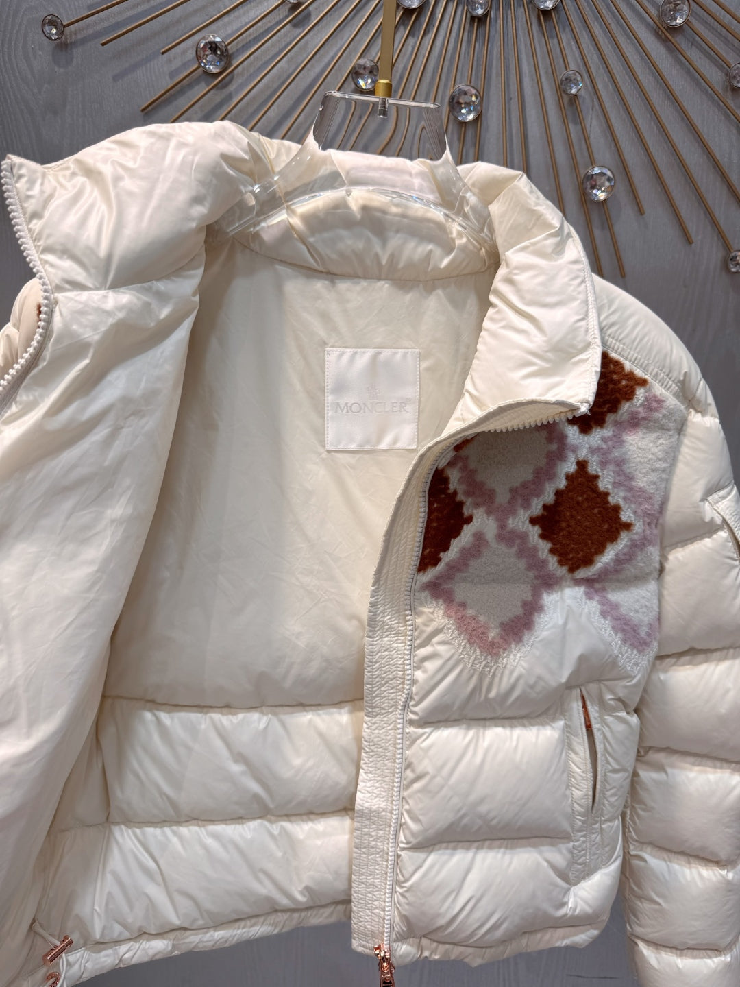 Moc 25fw White diamond grid down jacket