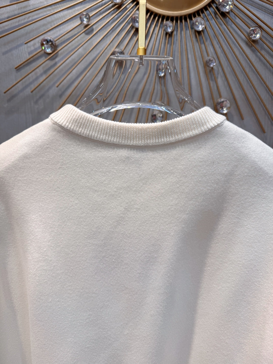 Loe 25FW White hooded sweatshirt