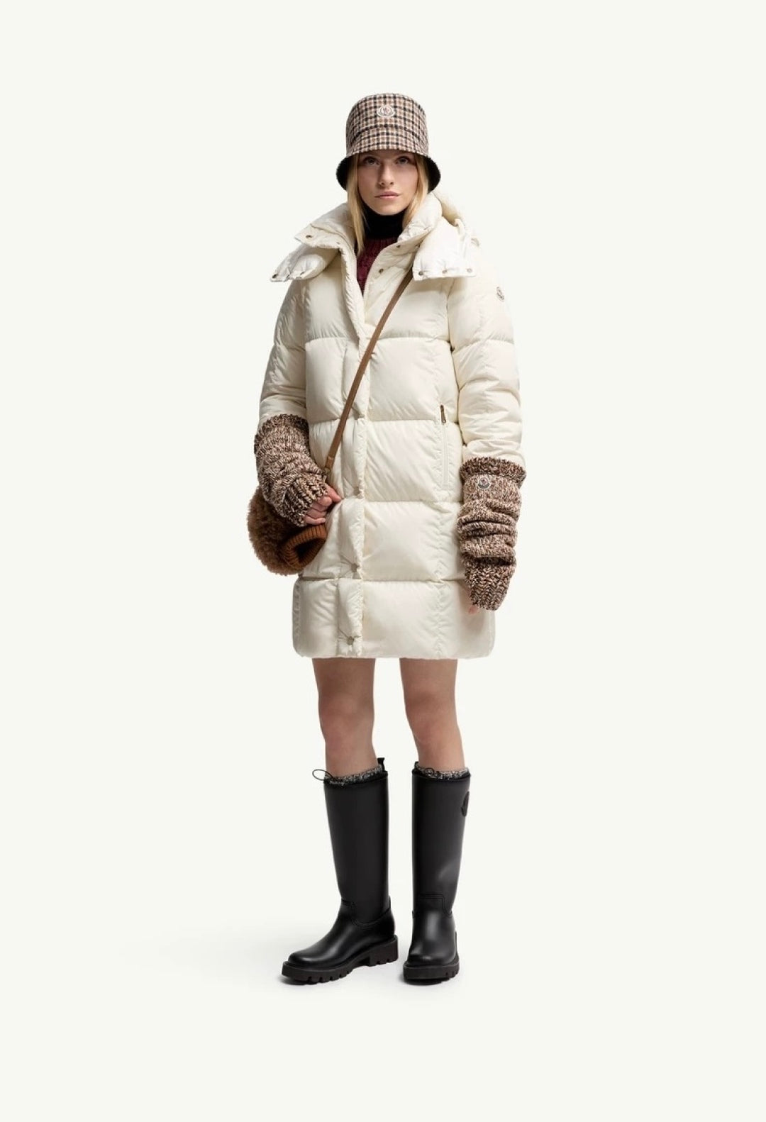 MOC 25fw White long down jacket