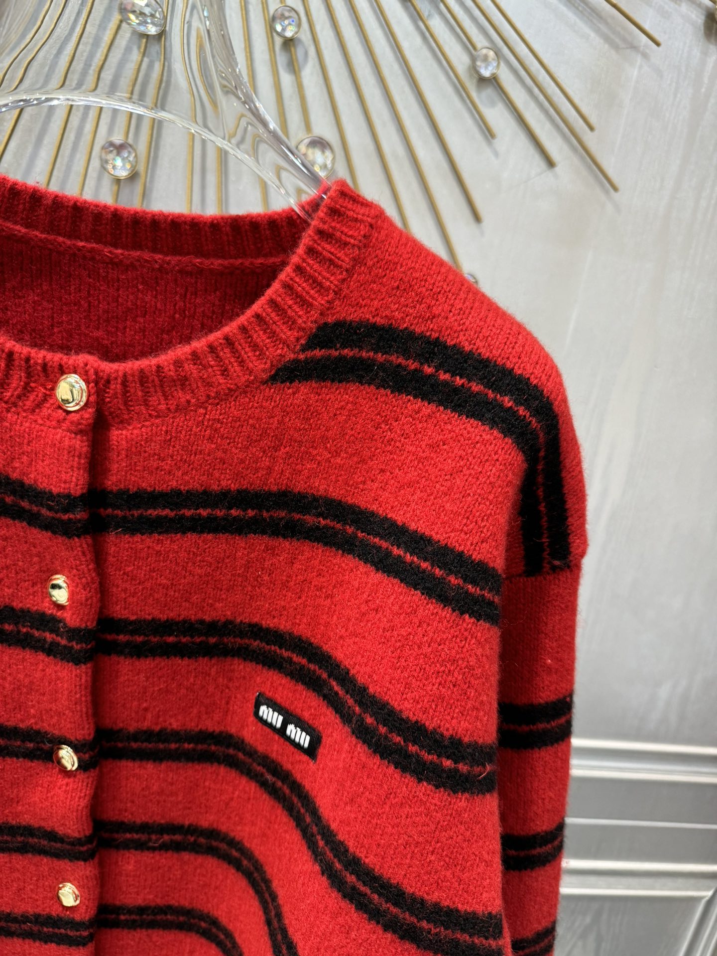 Mu 25fw Red striped knitted sweater