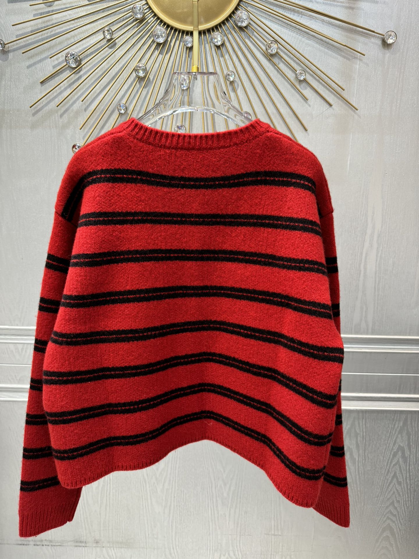 Mu 25fw Red striped knitted sweater