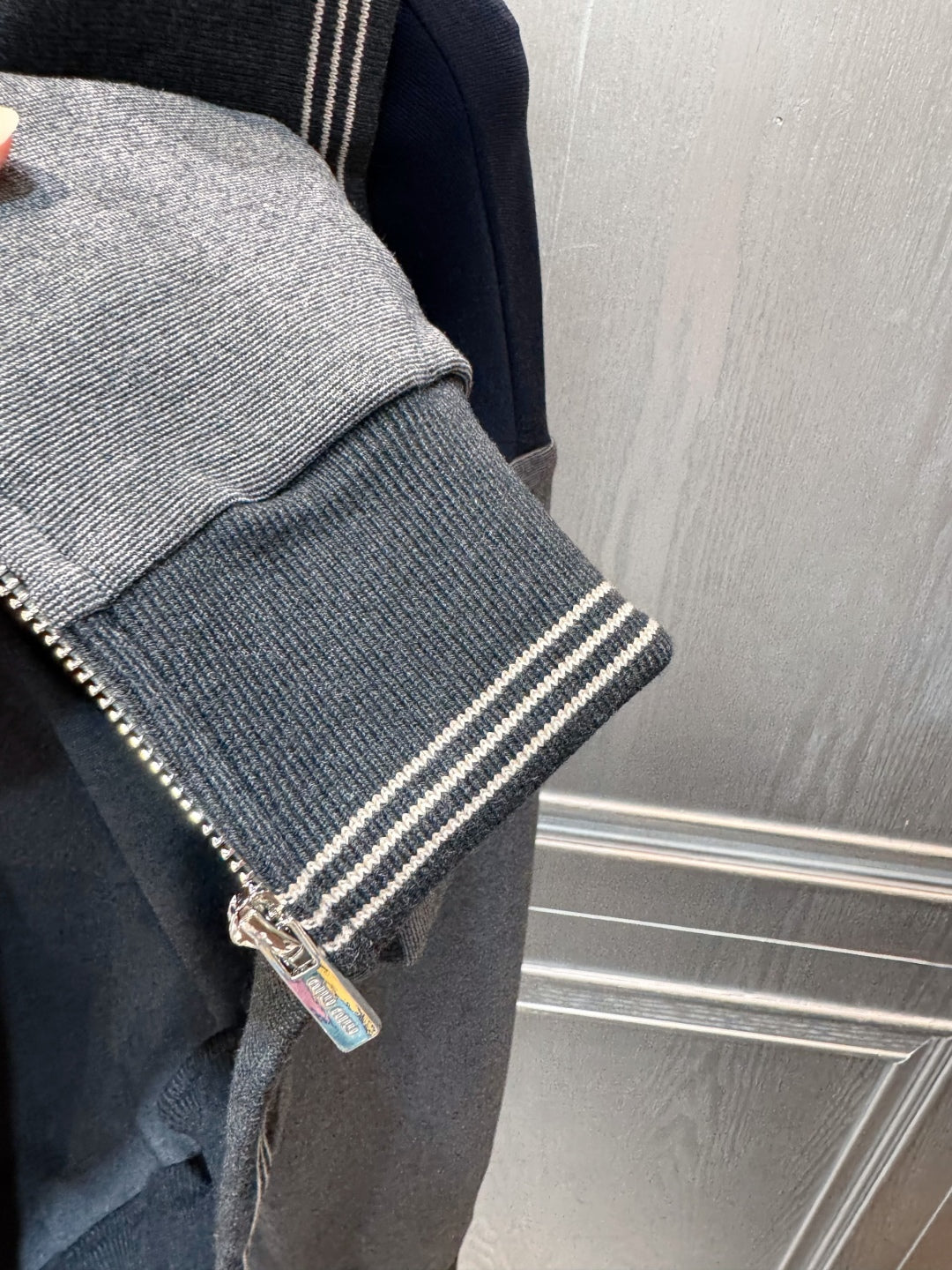 Mu 25fw Color blocking zipper knitted jacket