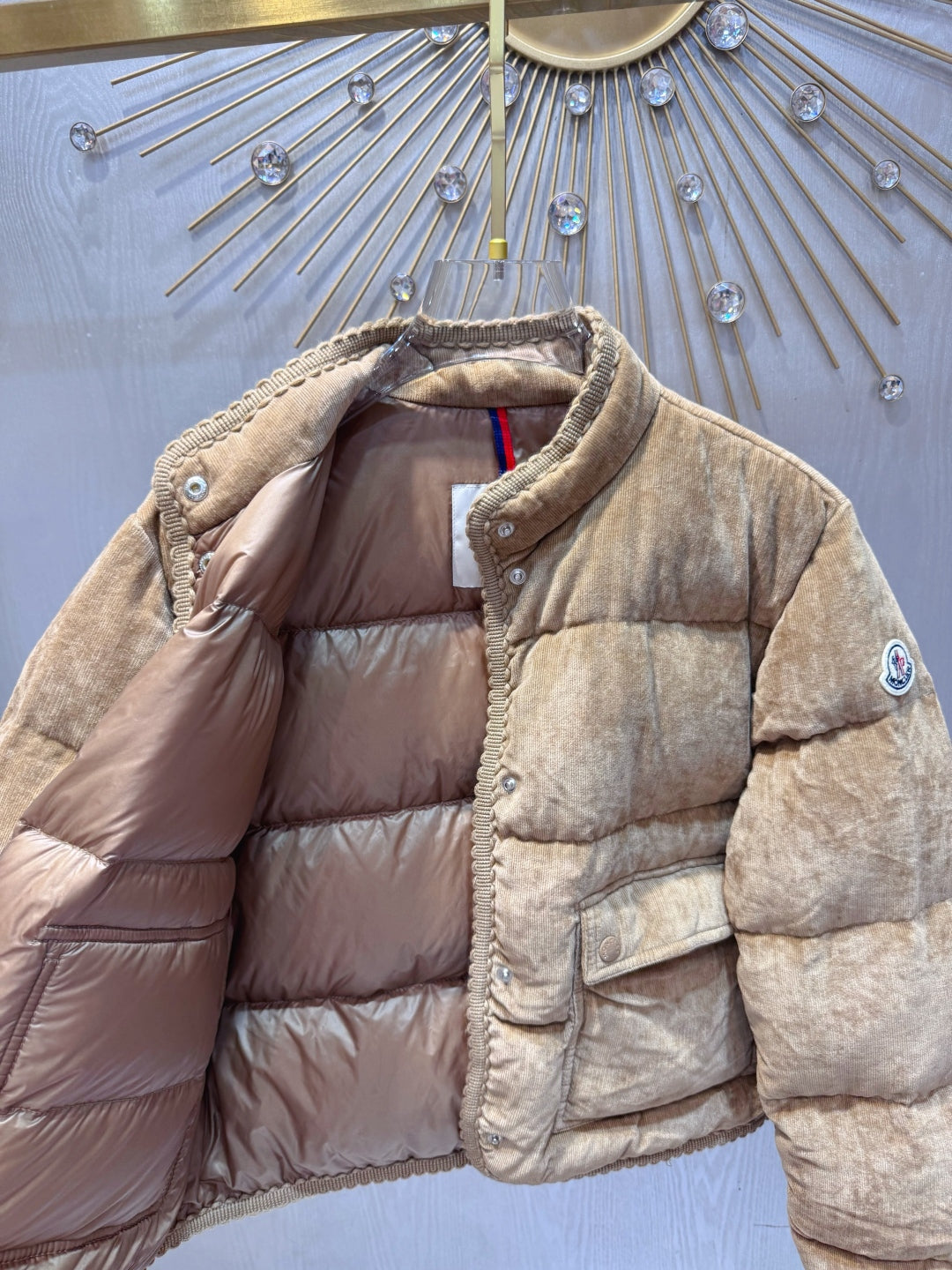 Moc 25fw Milk tea colored velvet down jacket